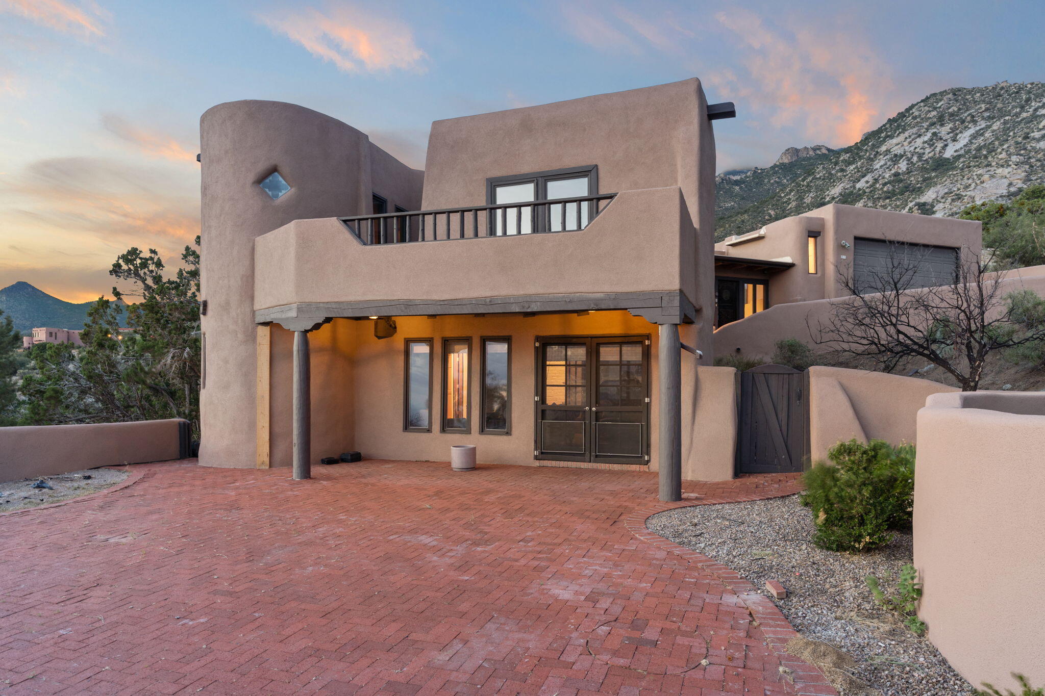 21 Tierra Monte Street NE