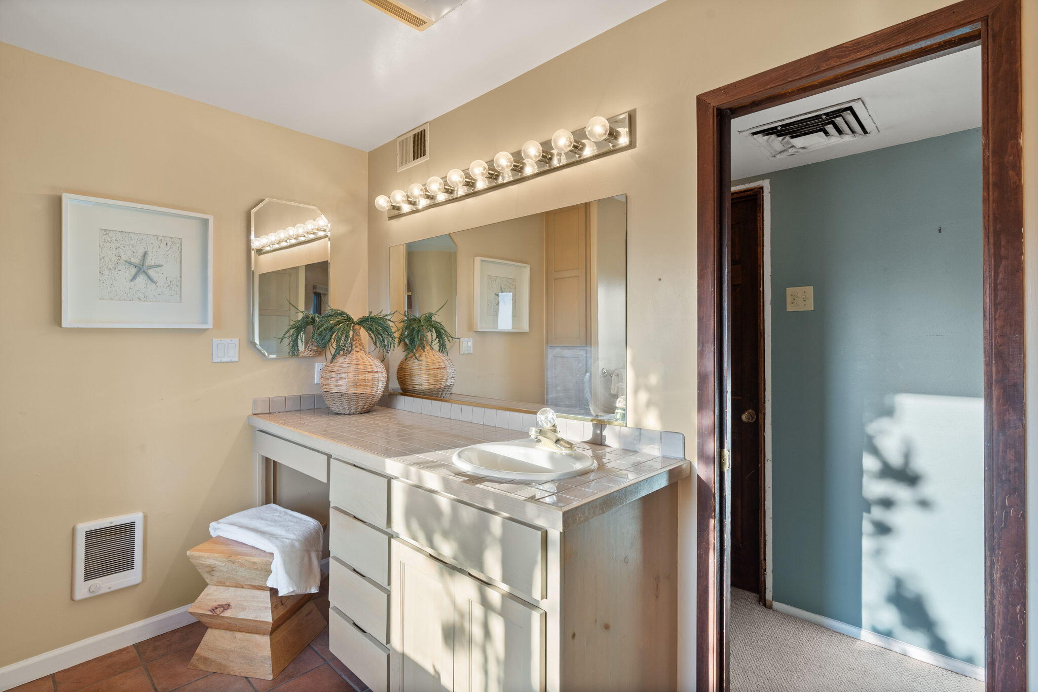 21 Tierra Monte Street NE