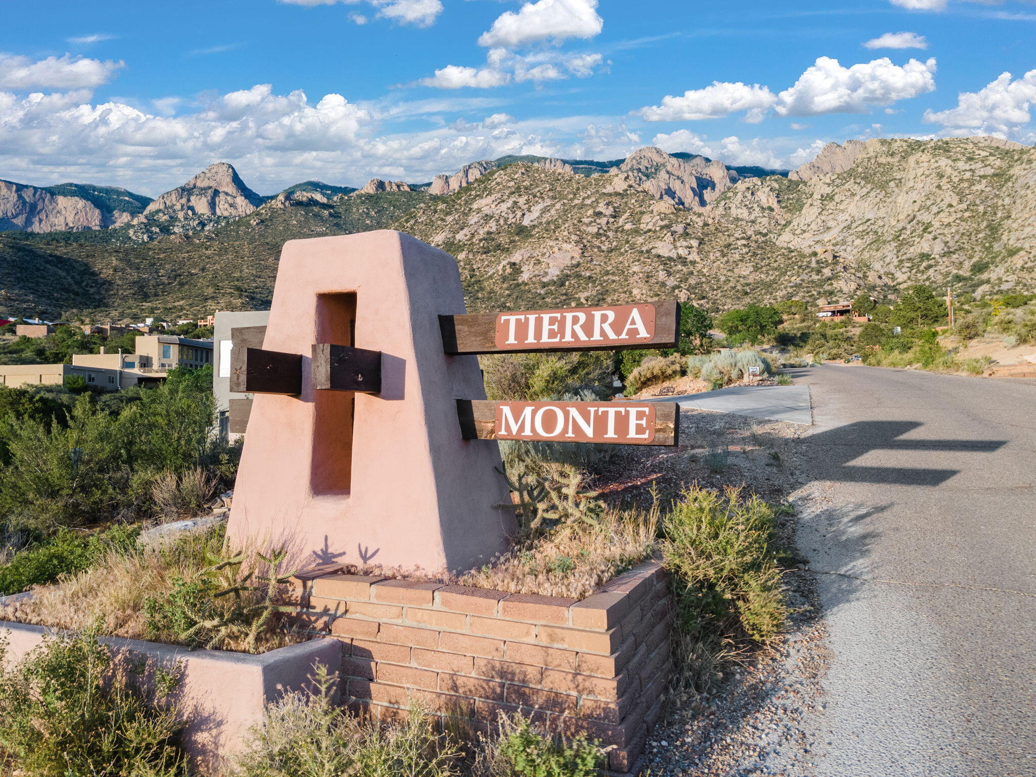 21 Tierra Monte Street NE