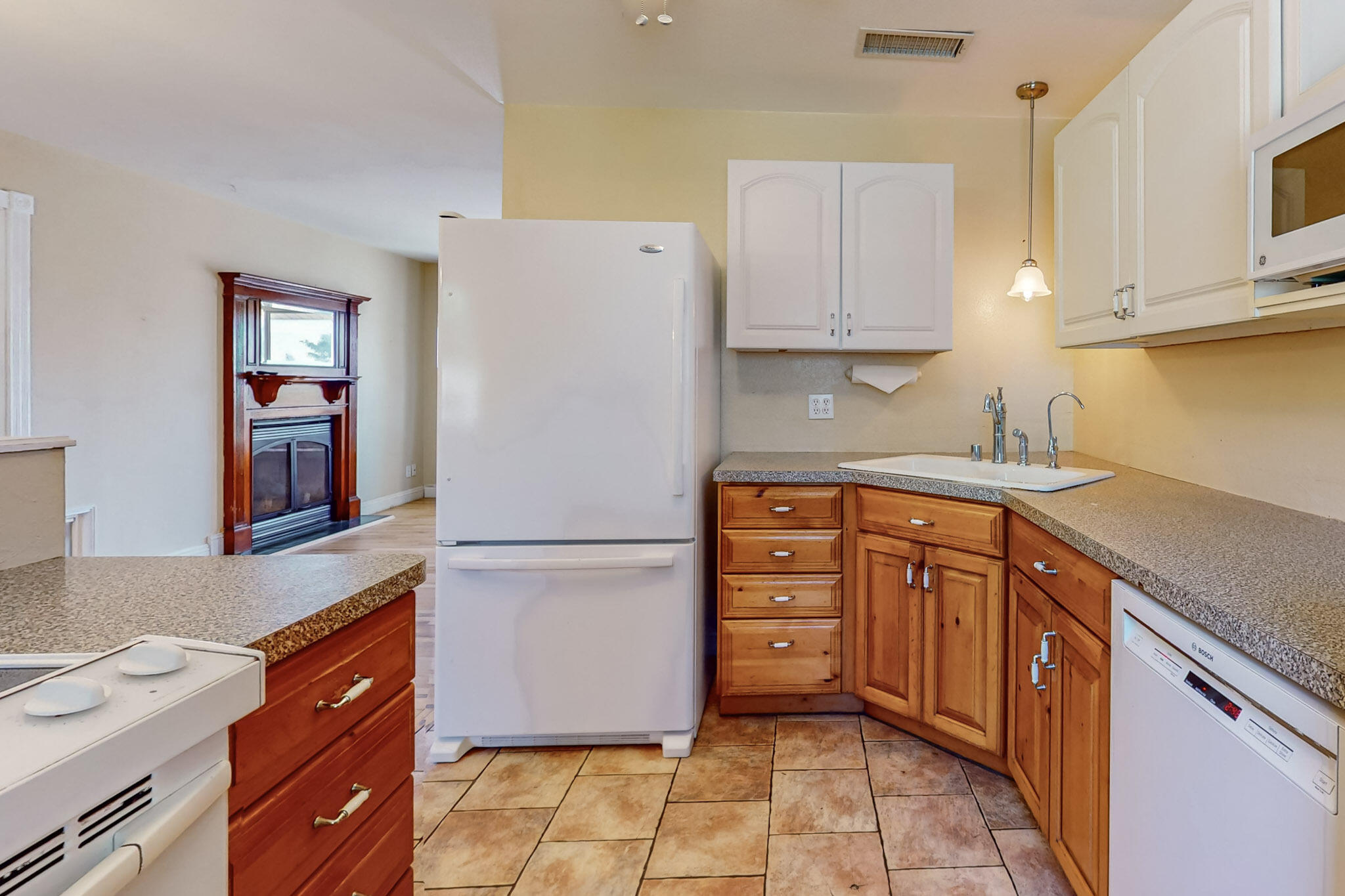 10805 Menaul Boulevard NE