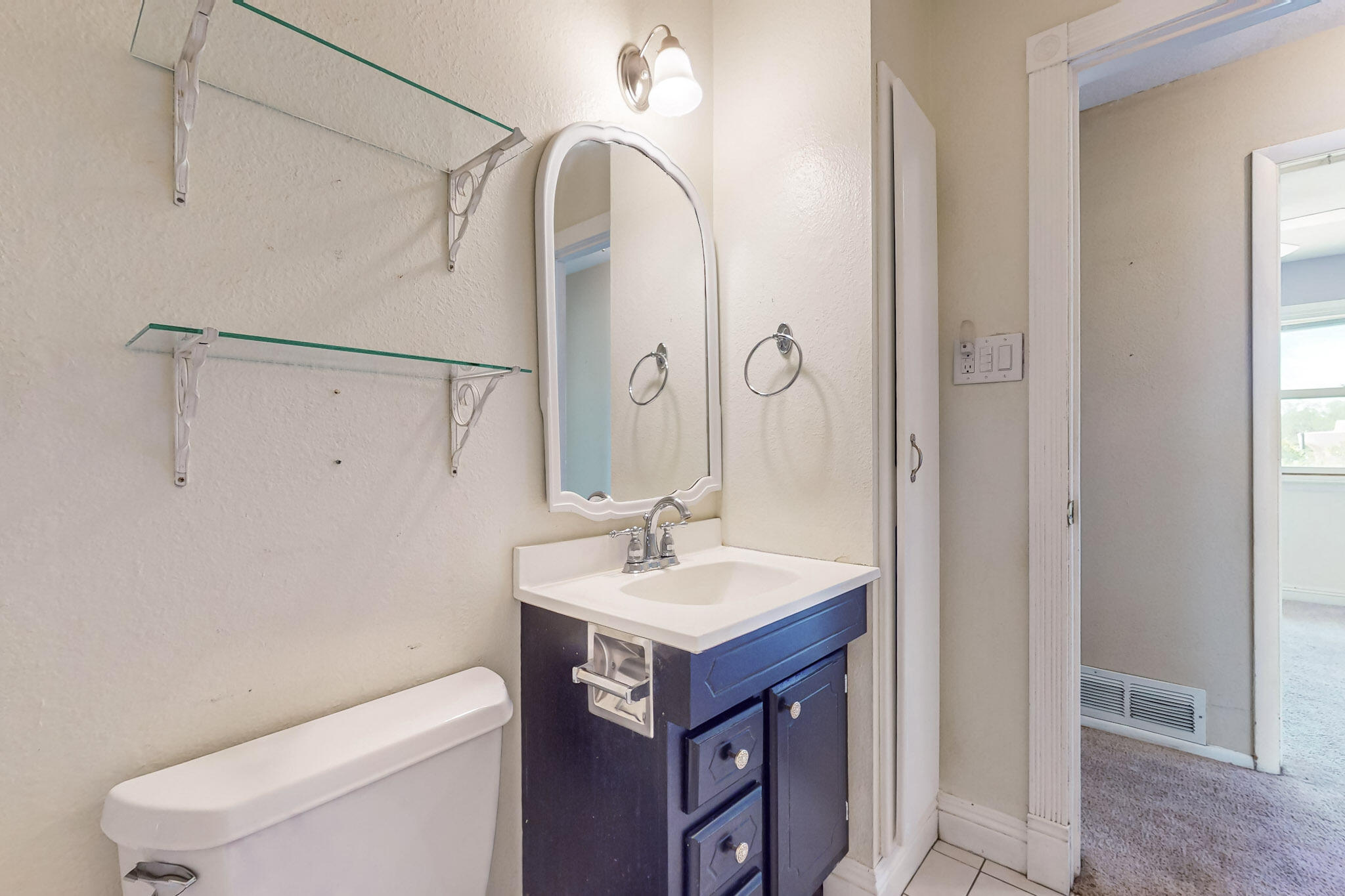 10805 Menaul Boulevard NE