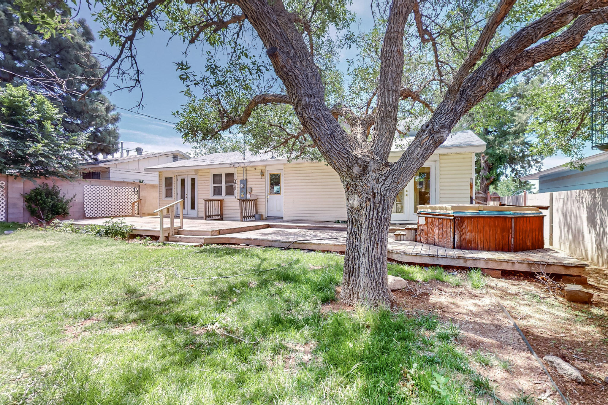 10805 Menaul Boulevard NE