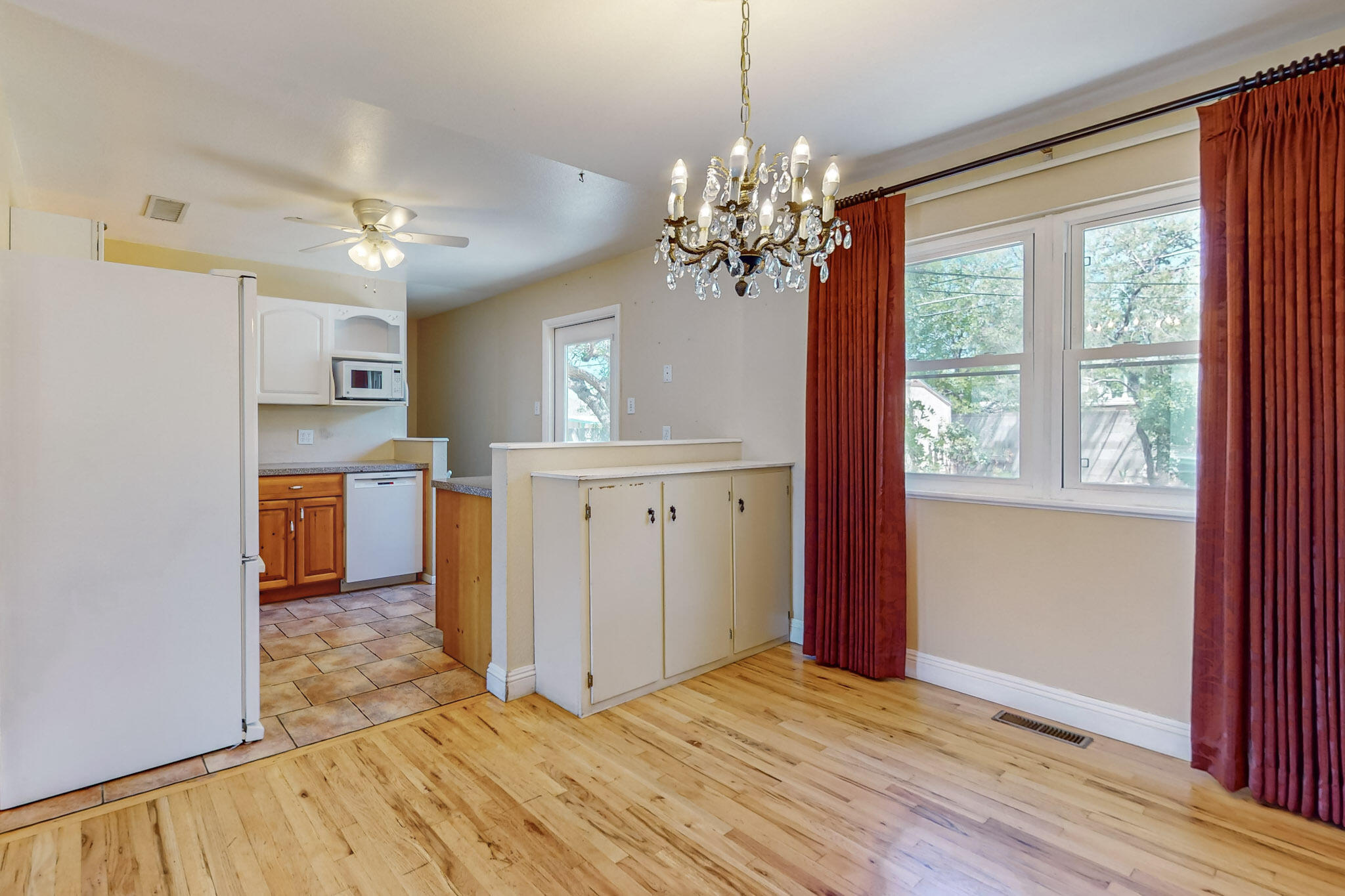 10805 Menaul Boulevard NE