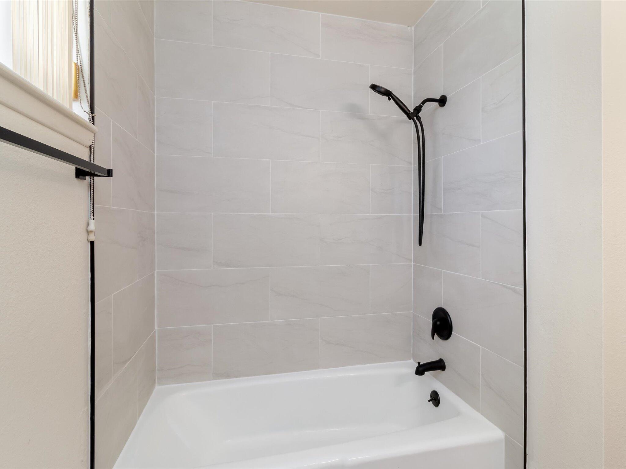 9619 LAGRIMA DE ORO Road NE