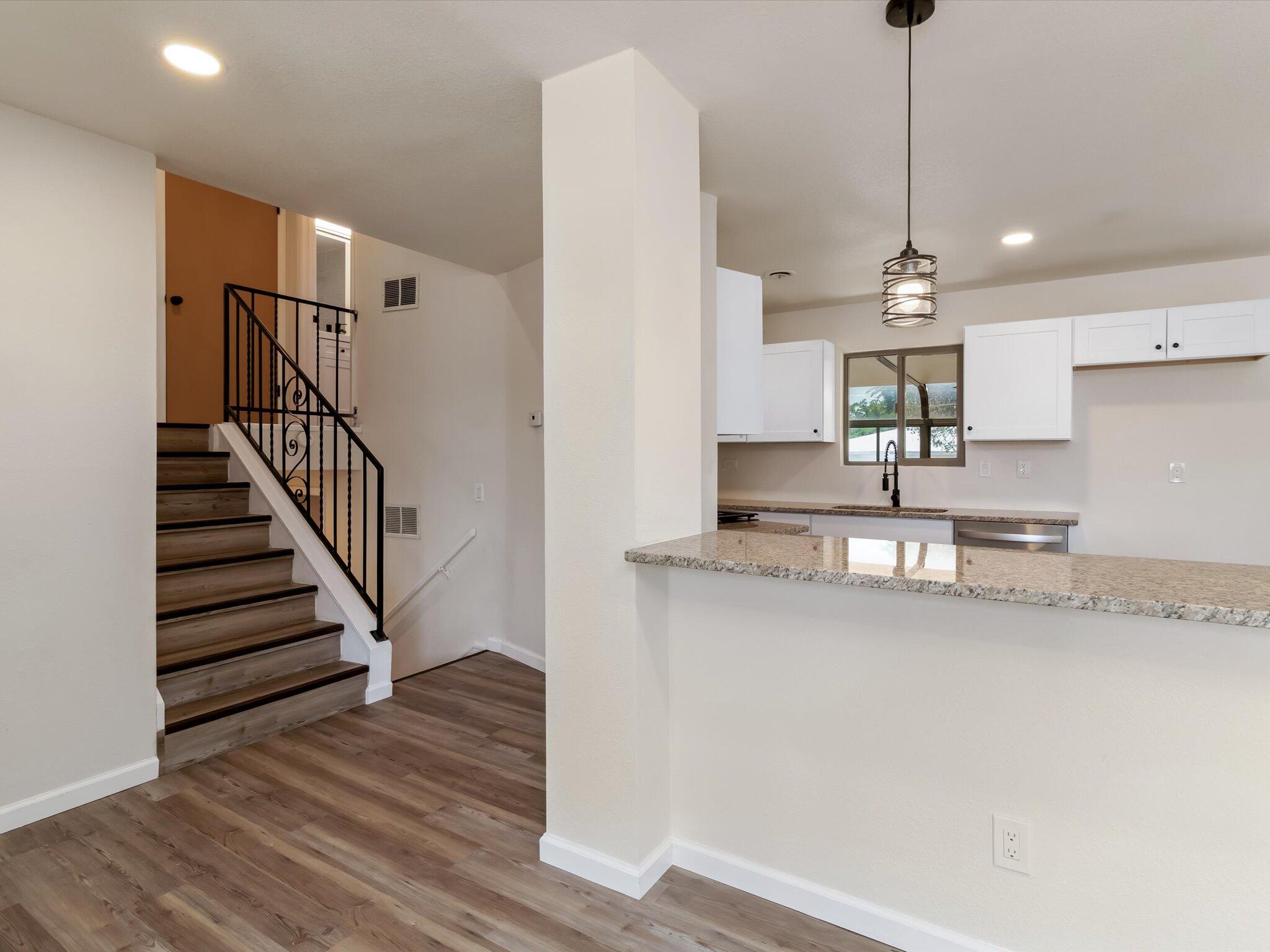 9619 LAGRIMA DE ORO Road NE