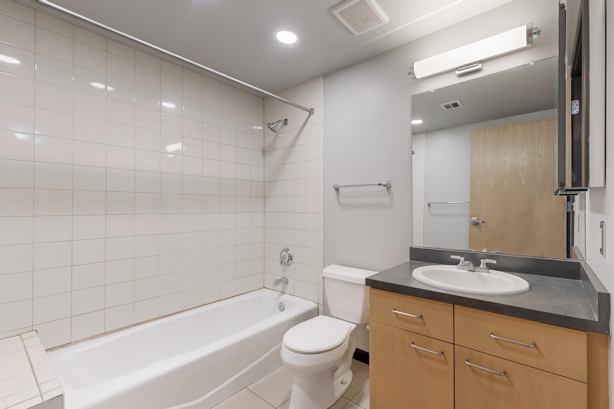 300 TIJERAS Avenue NE 312