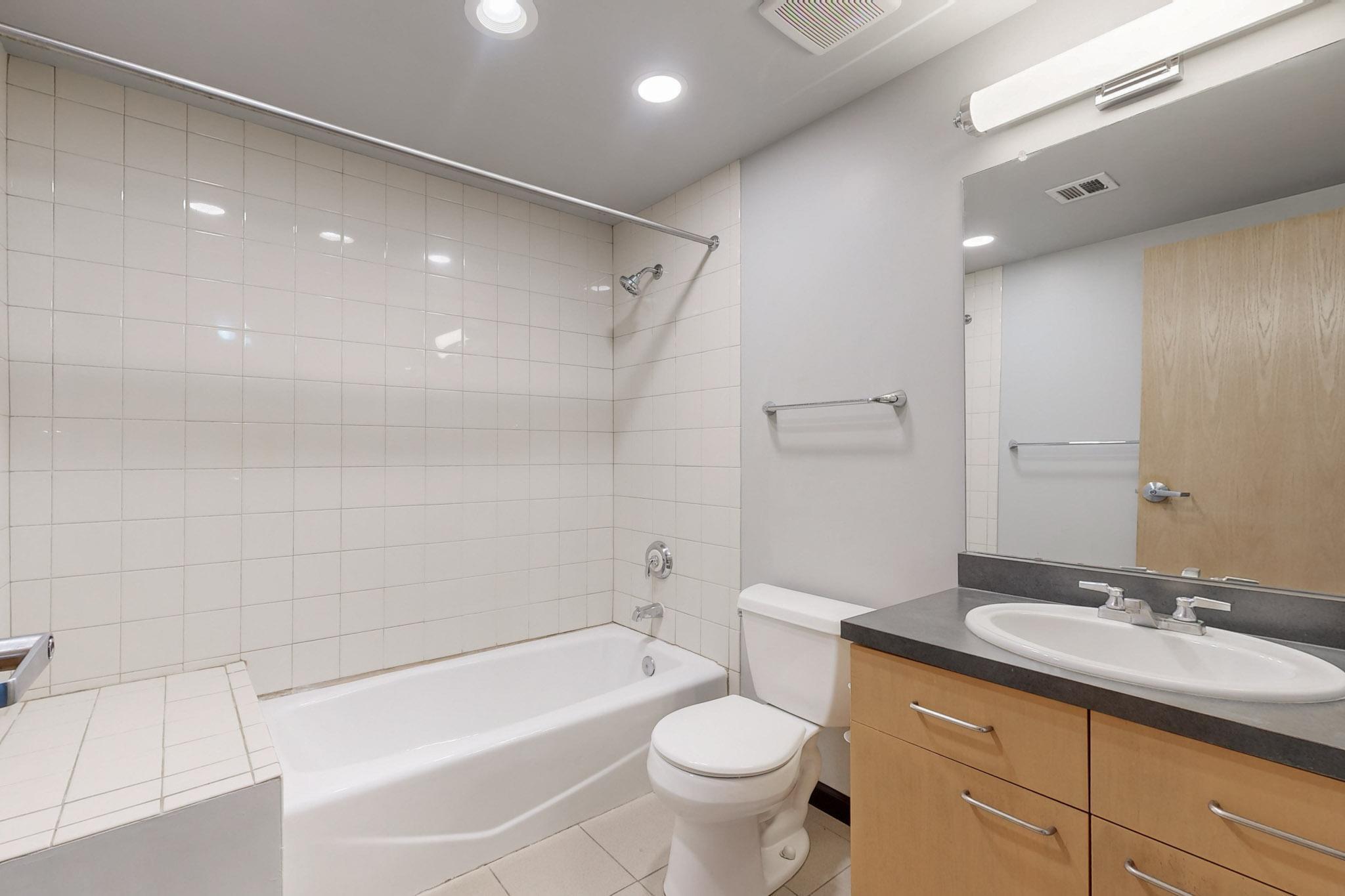 300 TIJERAS Avenue NE 312