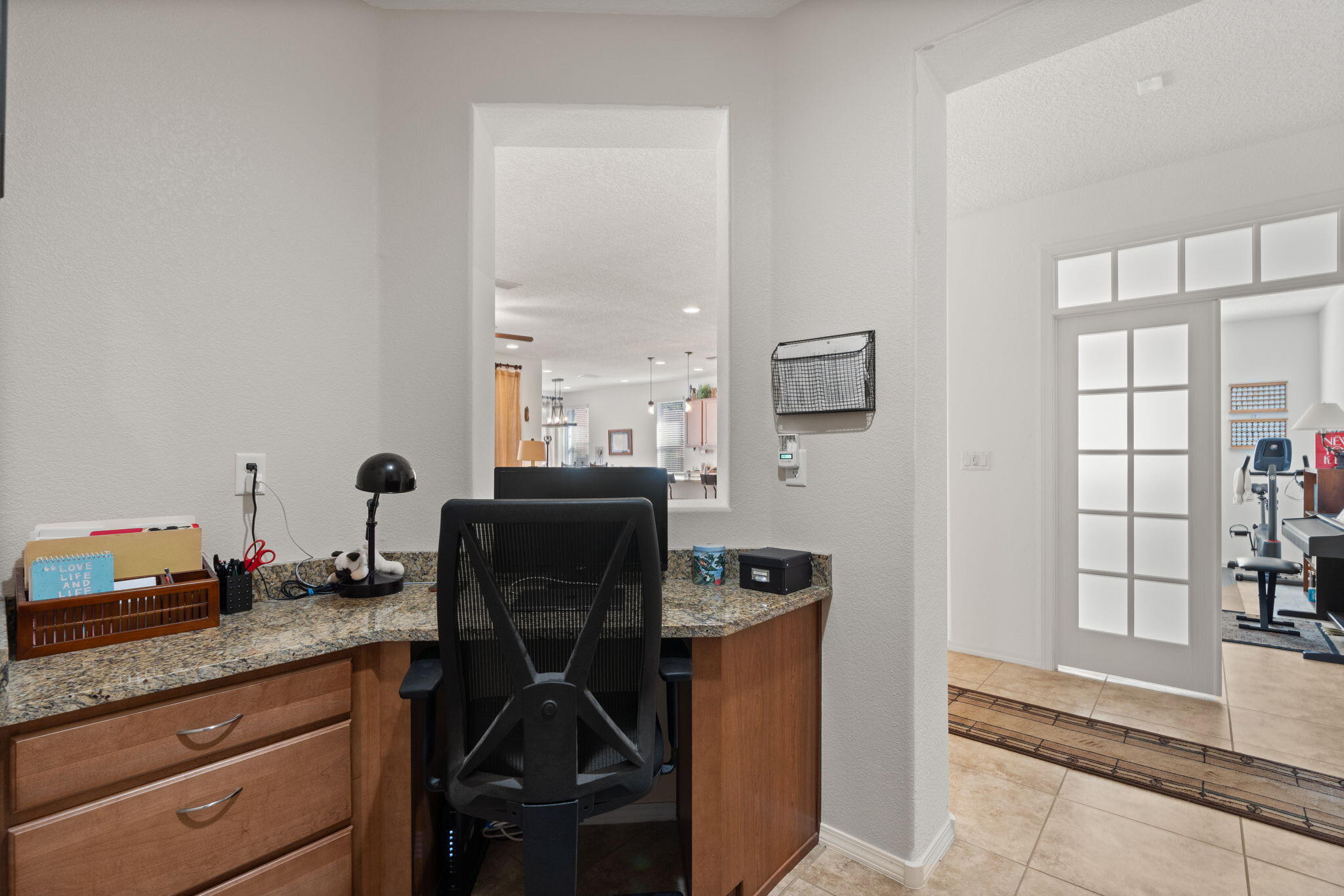 1719 Cooke Canyon Drive NW