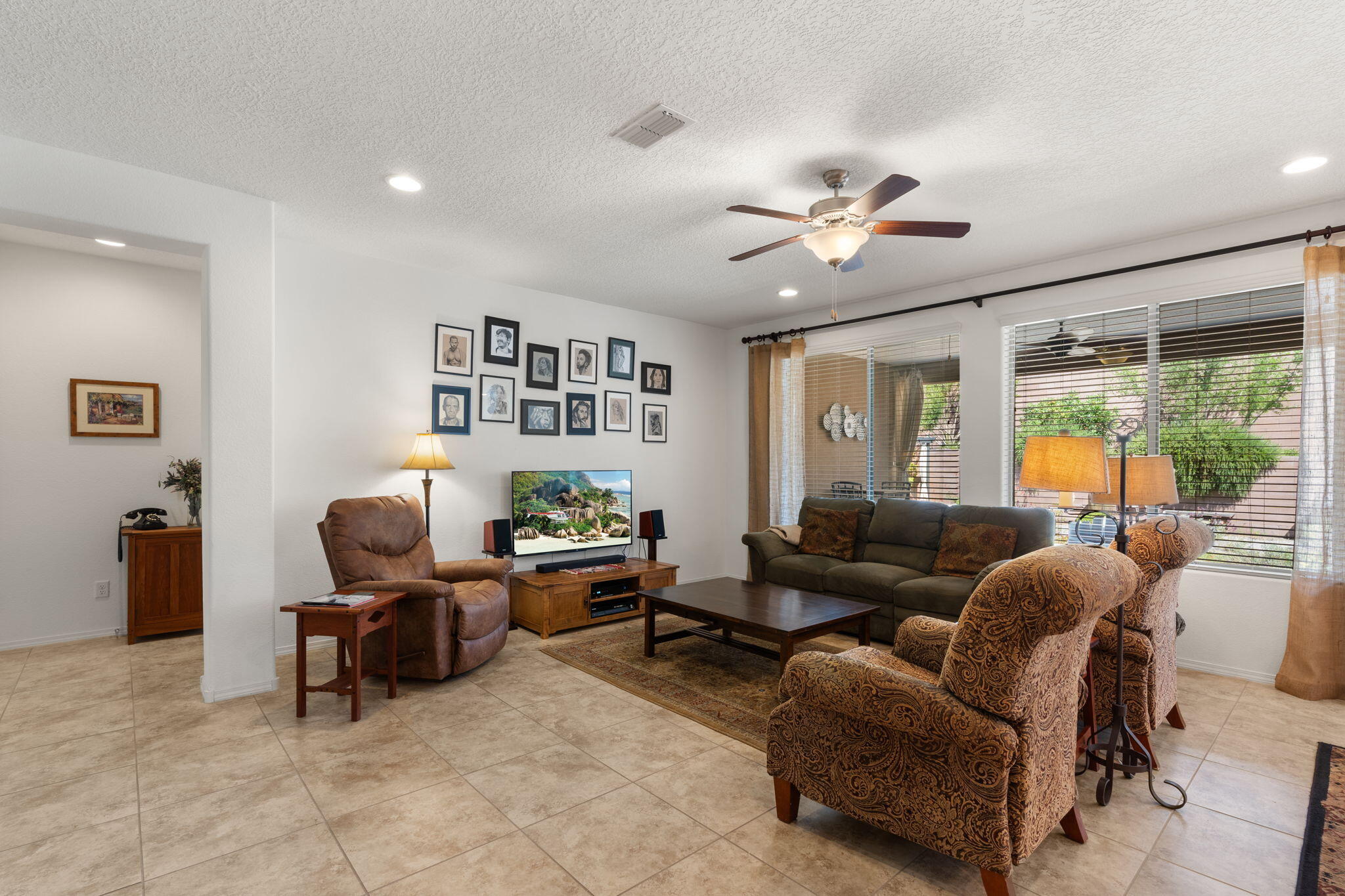 1719 Cooke Canyon Drive NW