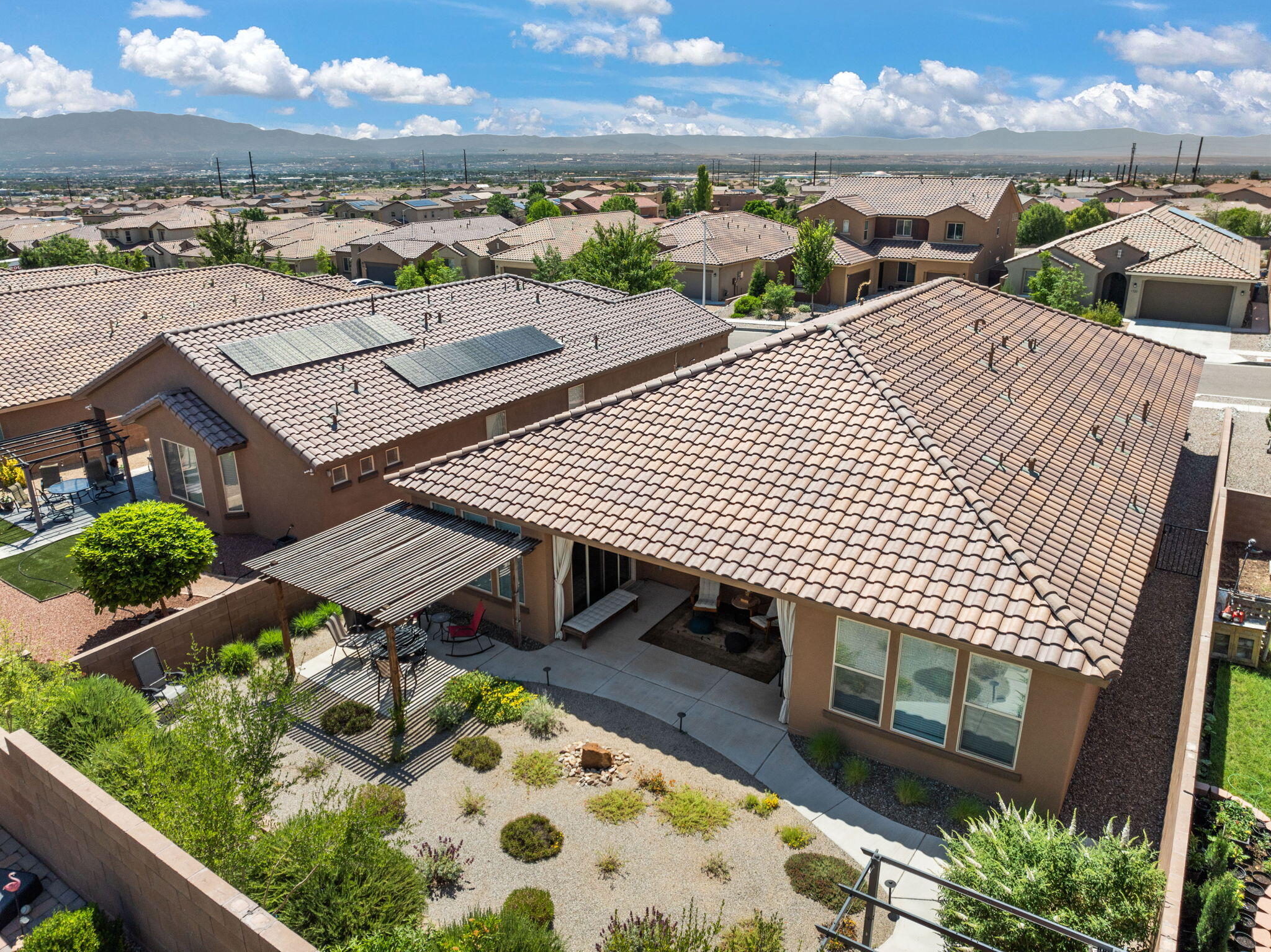 1719 Cooke Canyon Drive NW