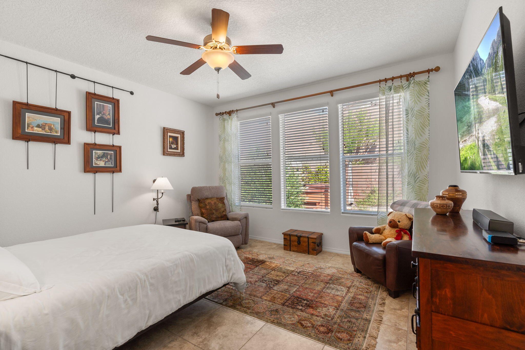 1719 Cooke Canyon Drive NW