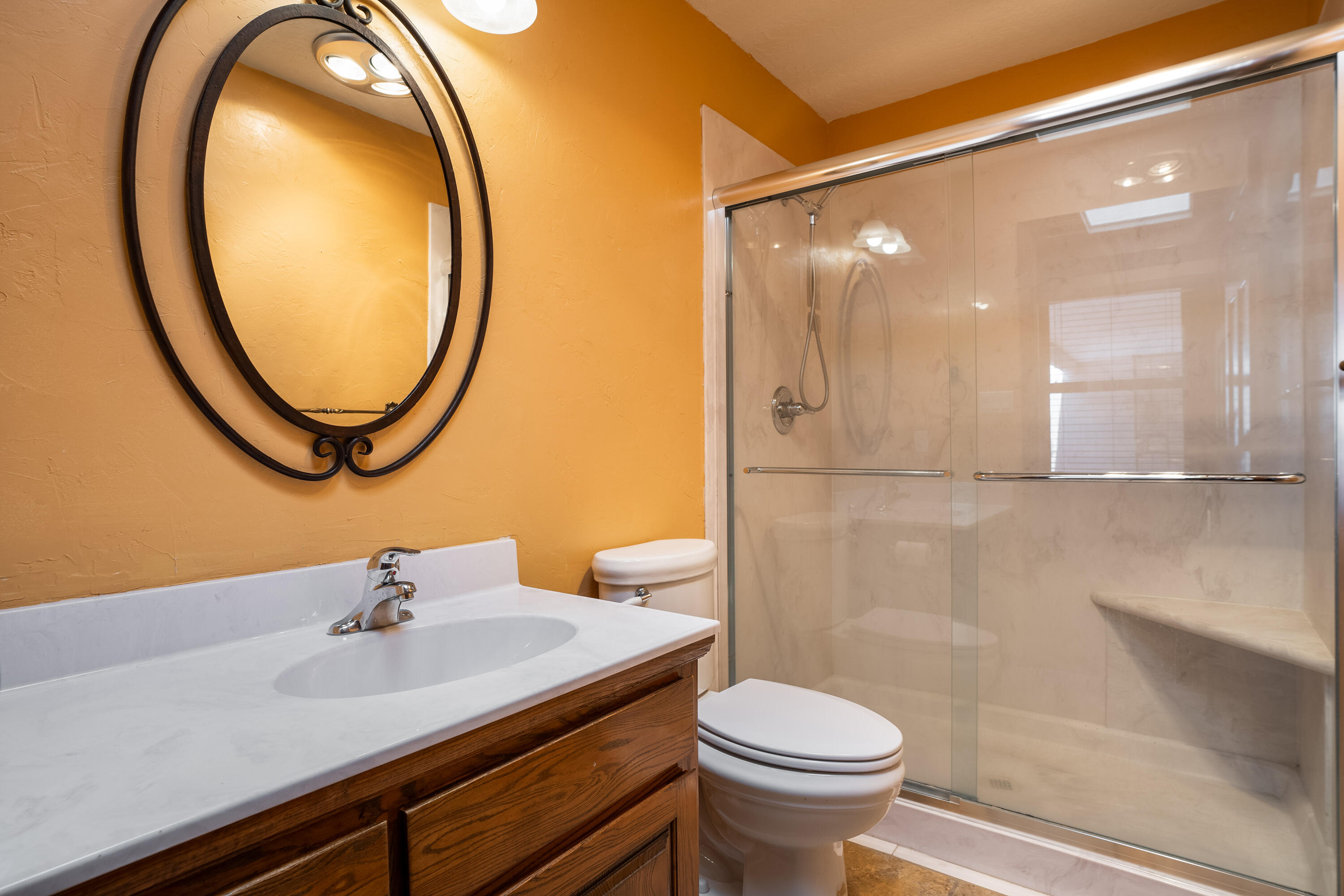 9005 Caminito Drive NE