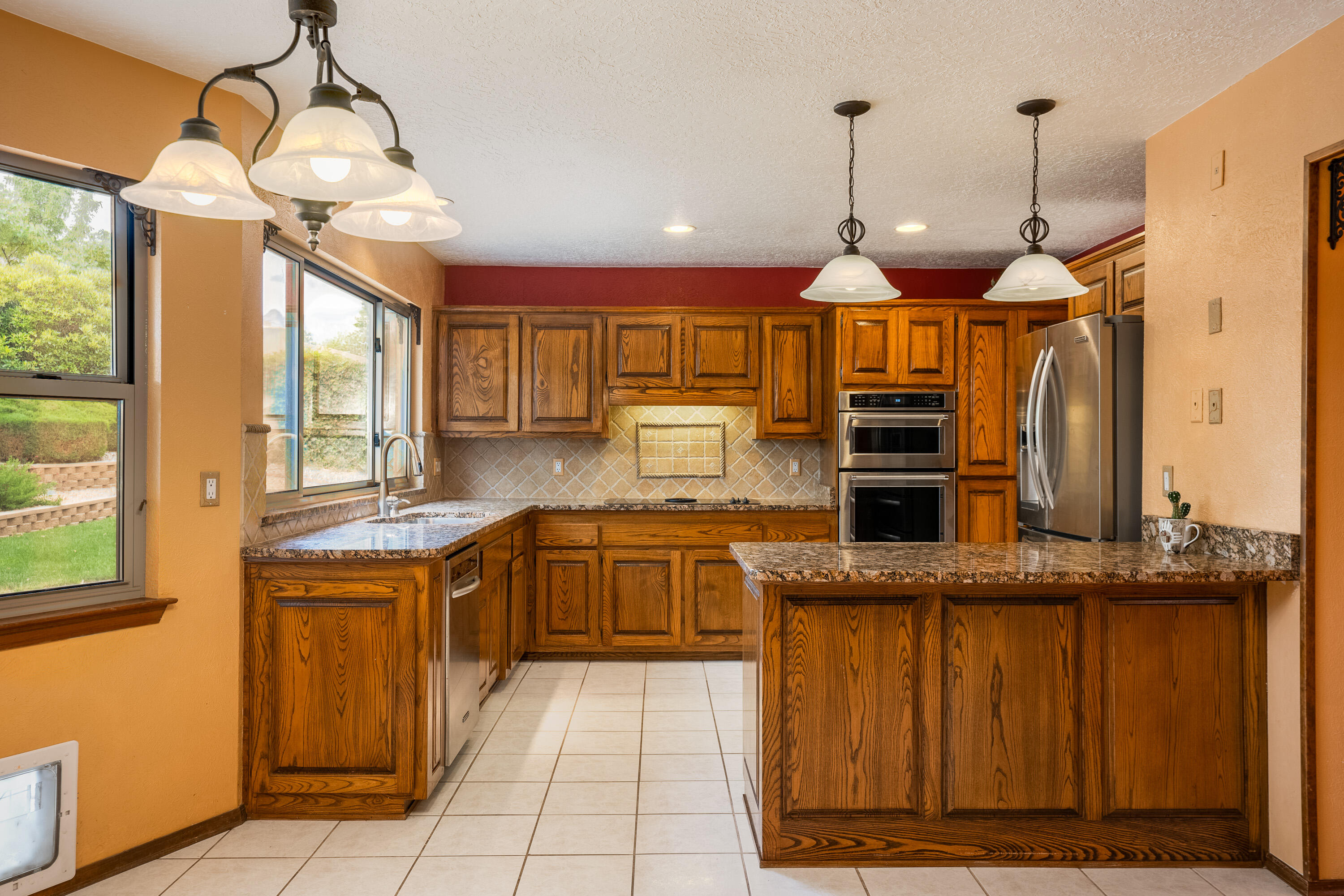 9005 Caminito Drive NE