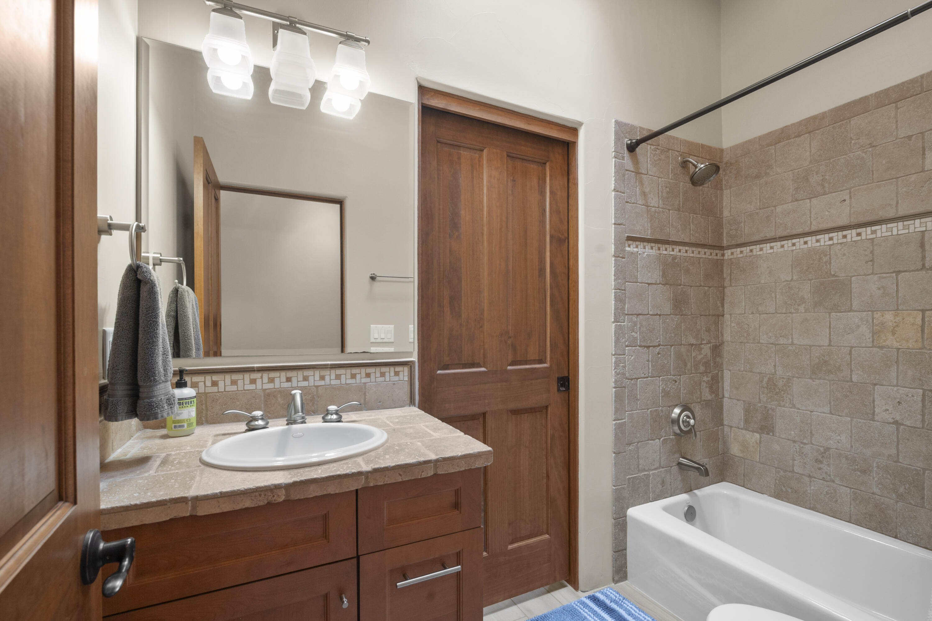 3019 Calle San Angel NW