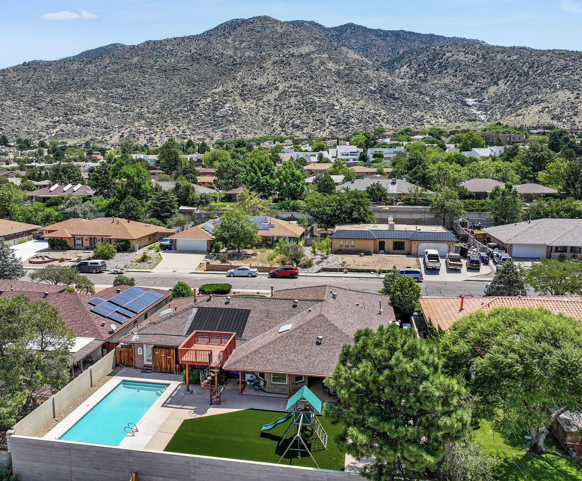 2821 PALO ALTO Drive NE