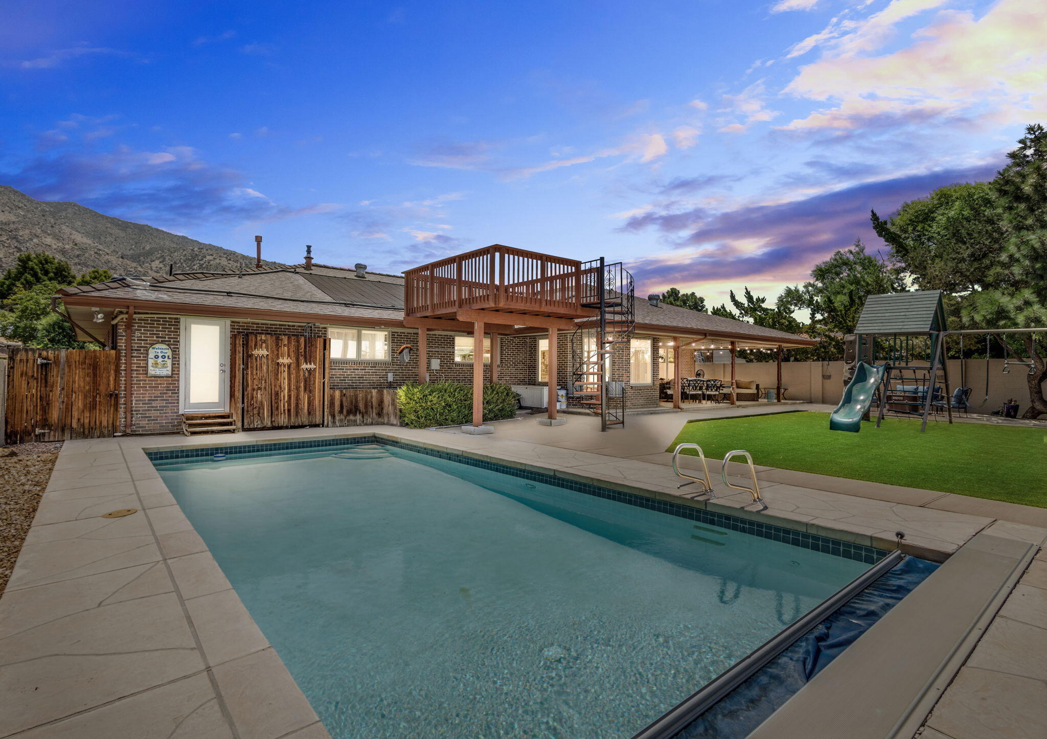 2821 PALO ALTO Drive NE