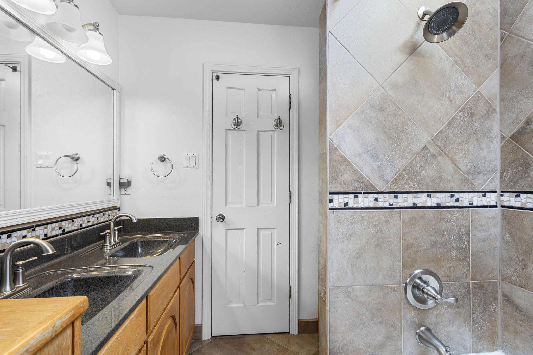 2821 PALO ALTO Drive NE