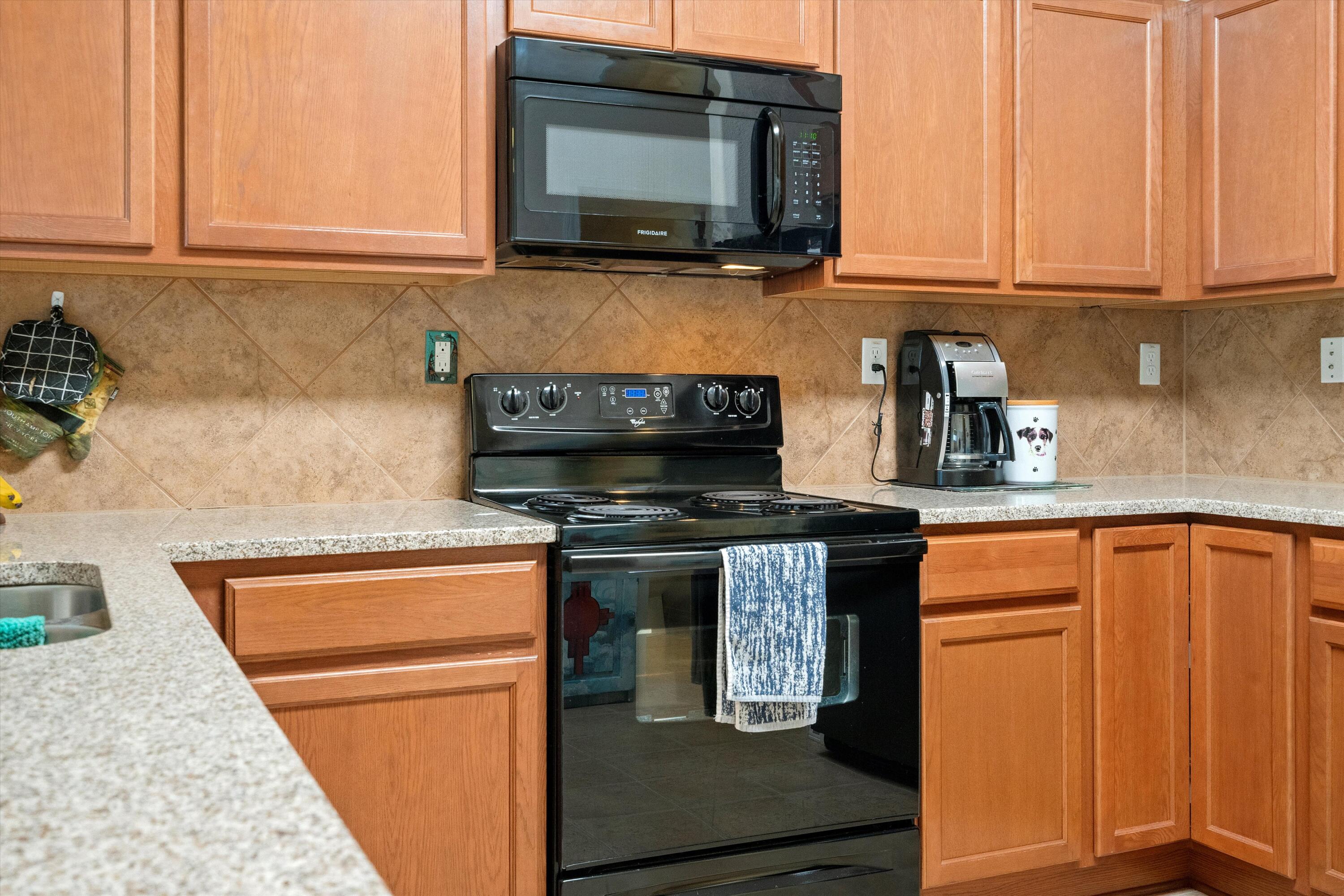 10823 Crissy Field Way NE