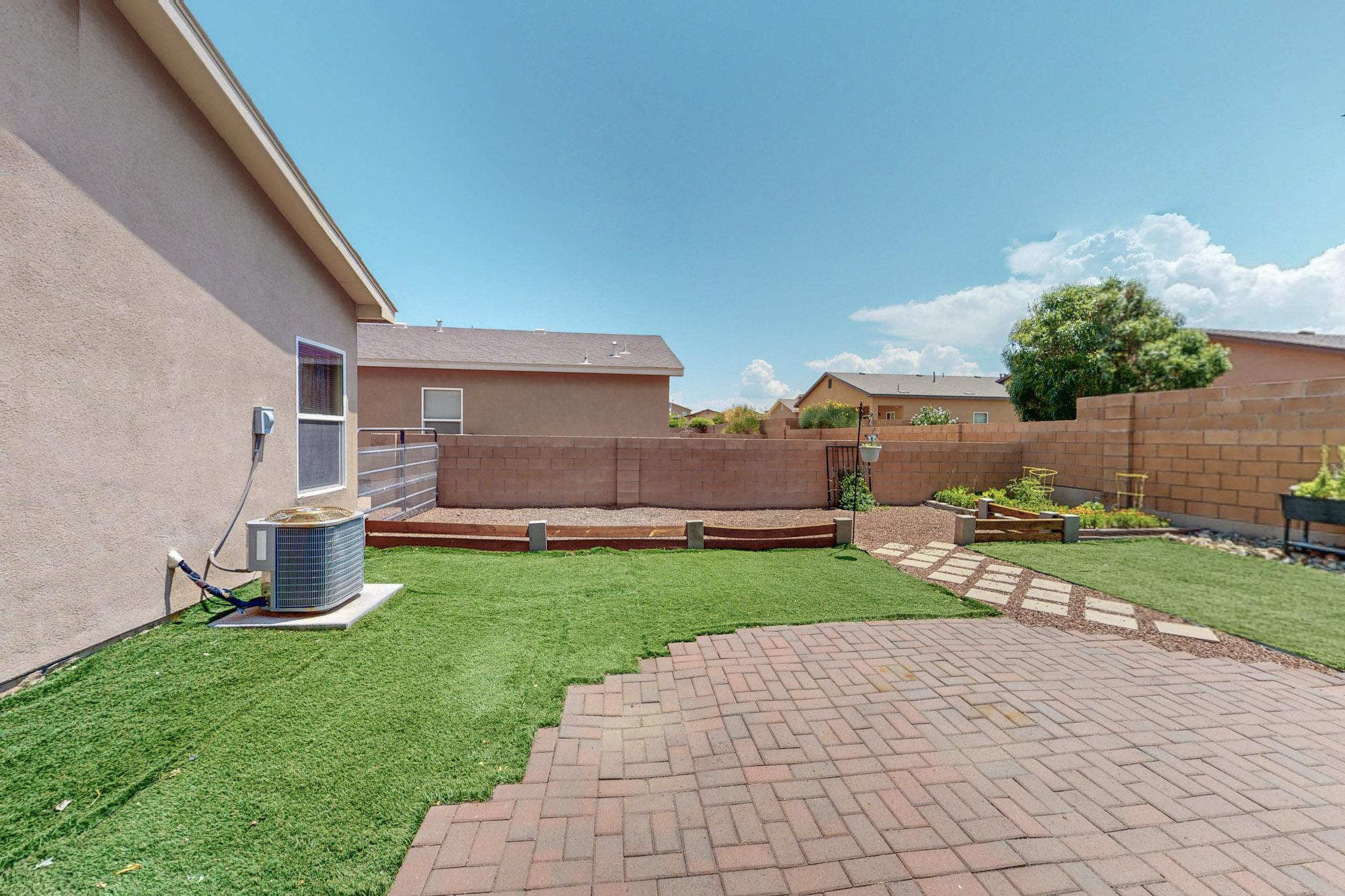4722 Raptor Road NE