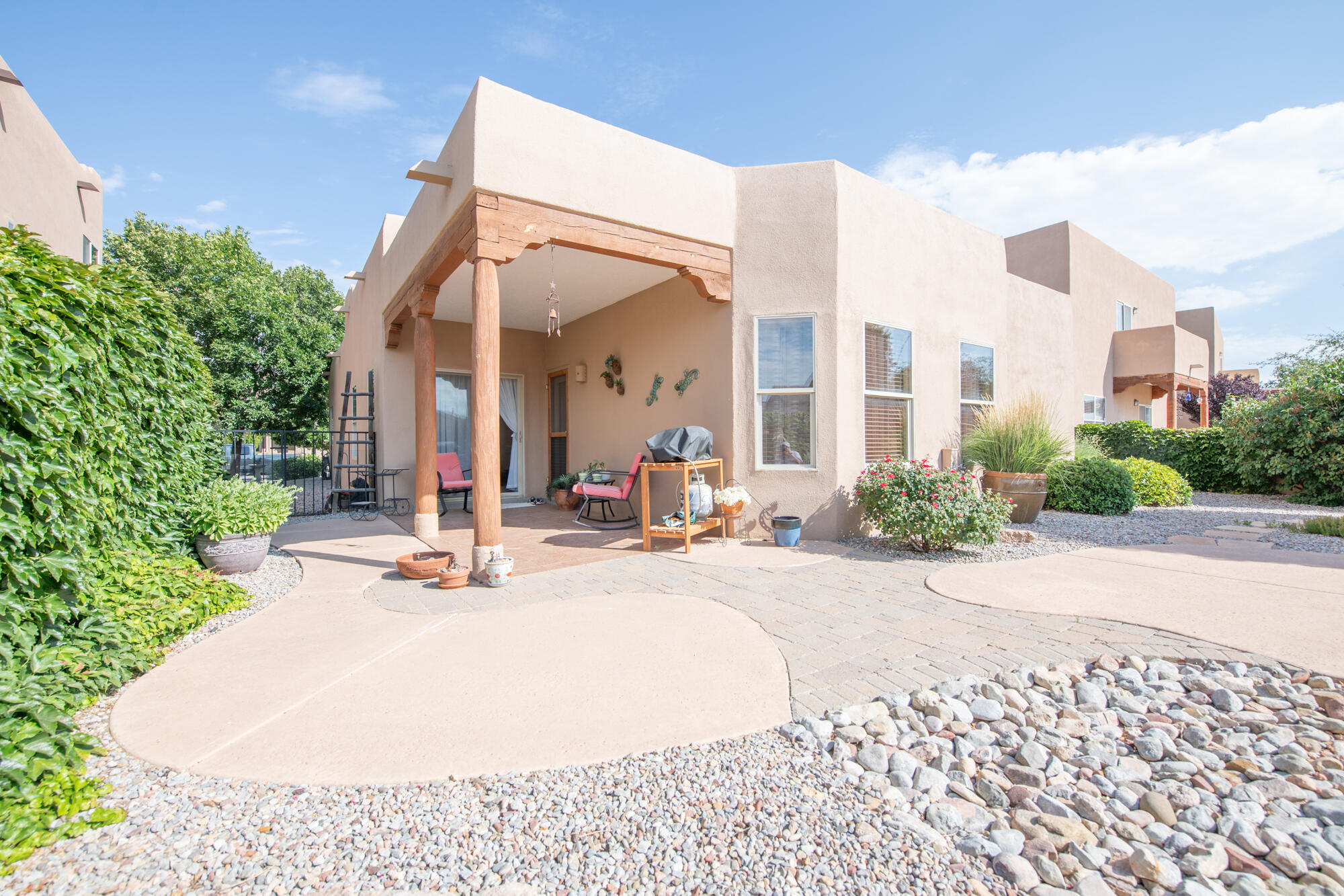 3244 Cochiti Street NE