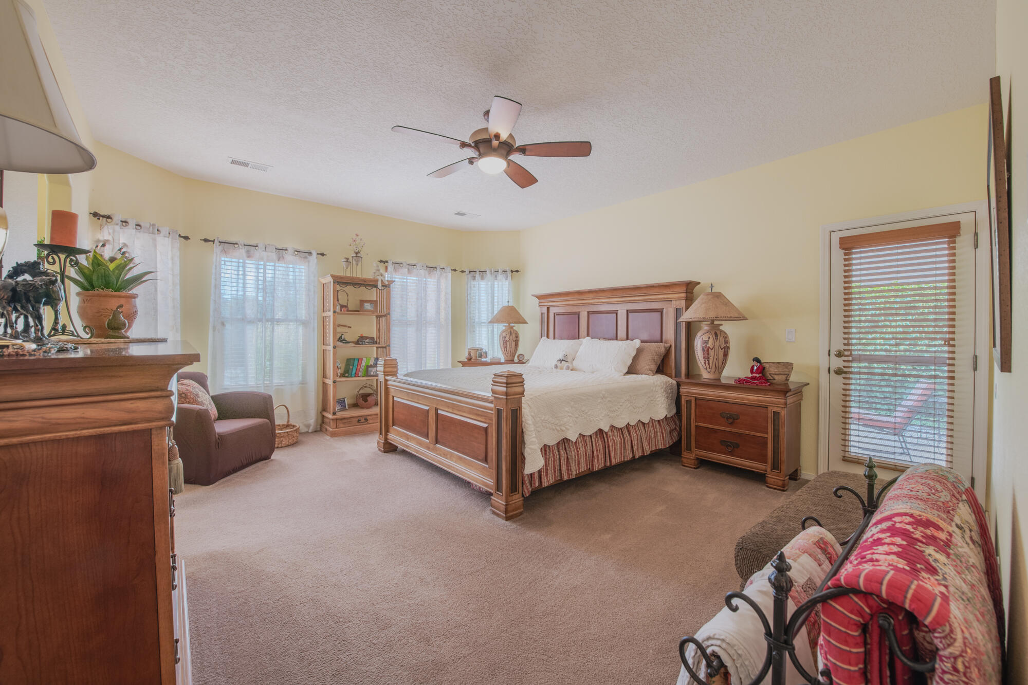 3244 Cochiti Street NE