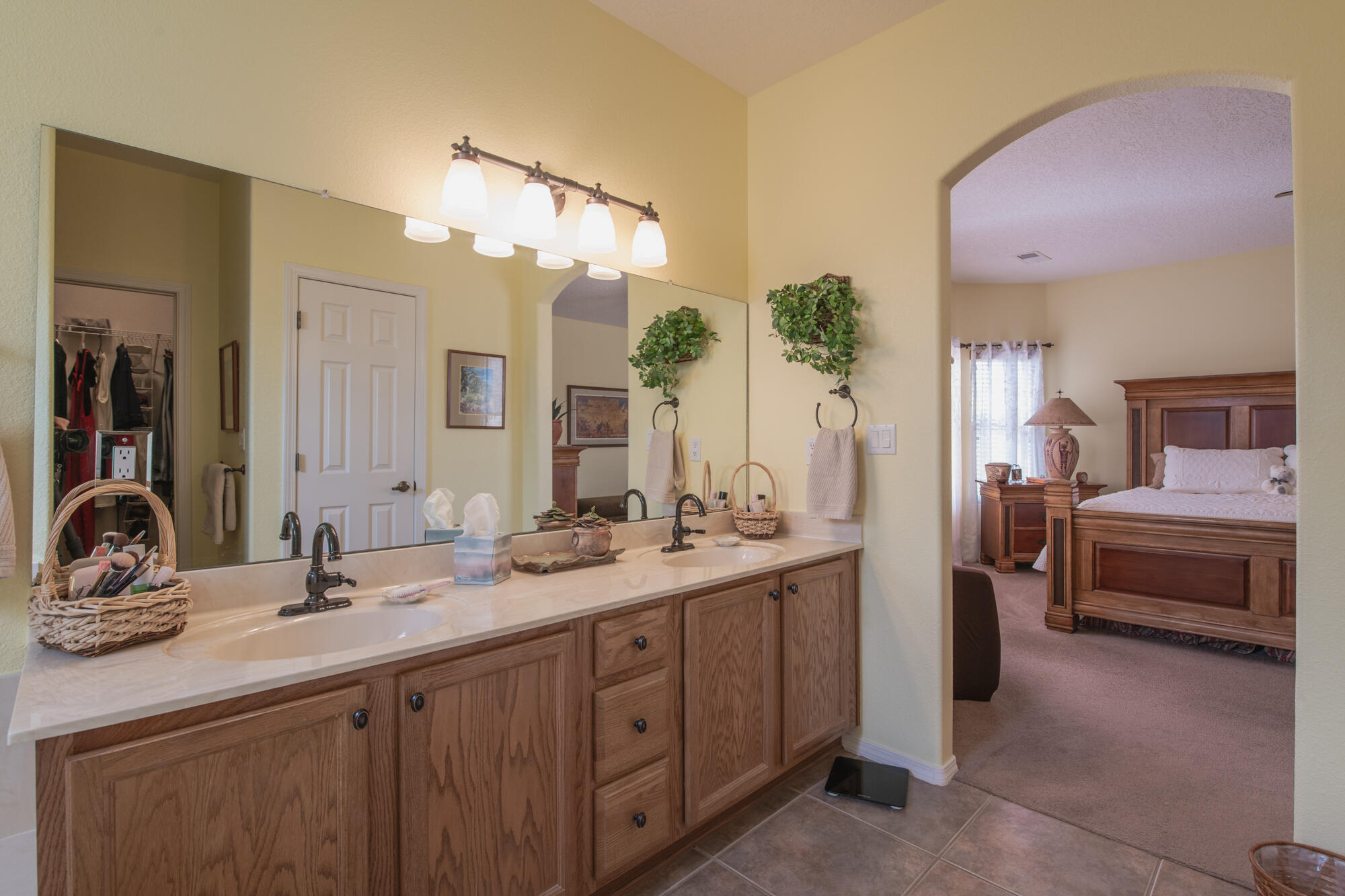 3244 Cochiti Street NE