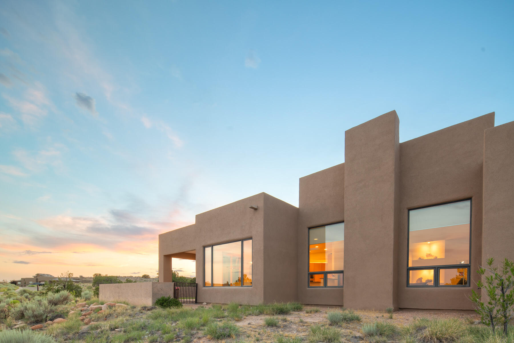 2221 VENADA Road