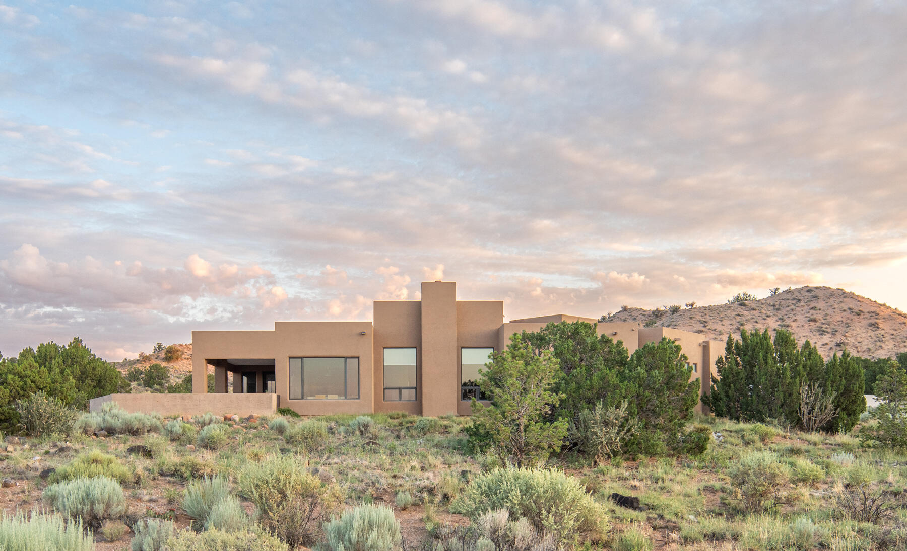 2221 VENADA Road