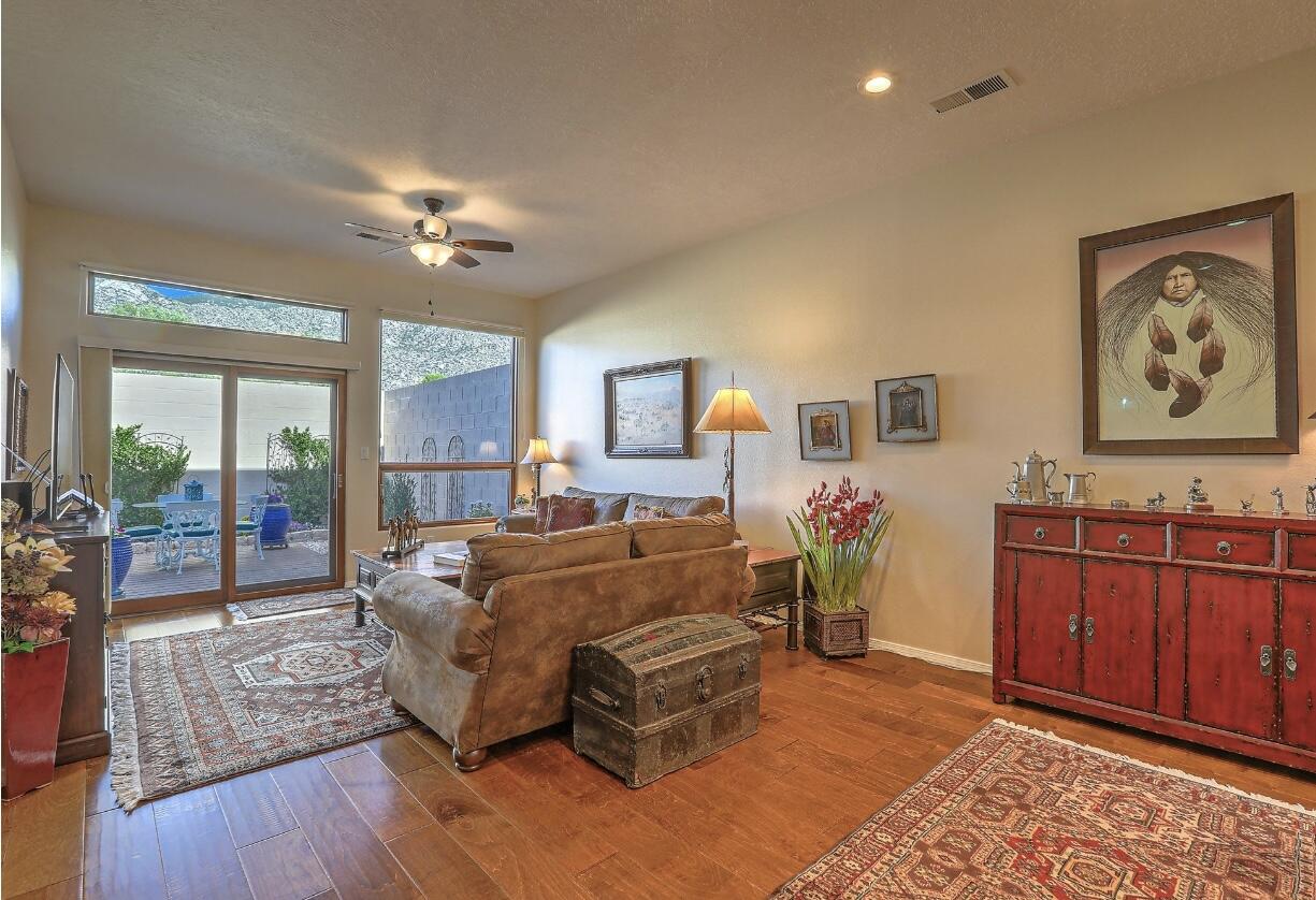 3748 Ridge Pointe Loop NE