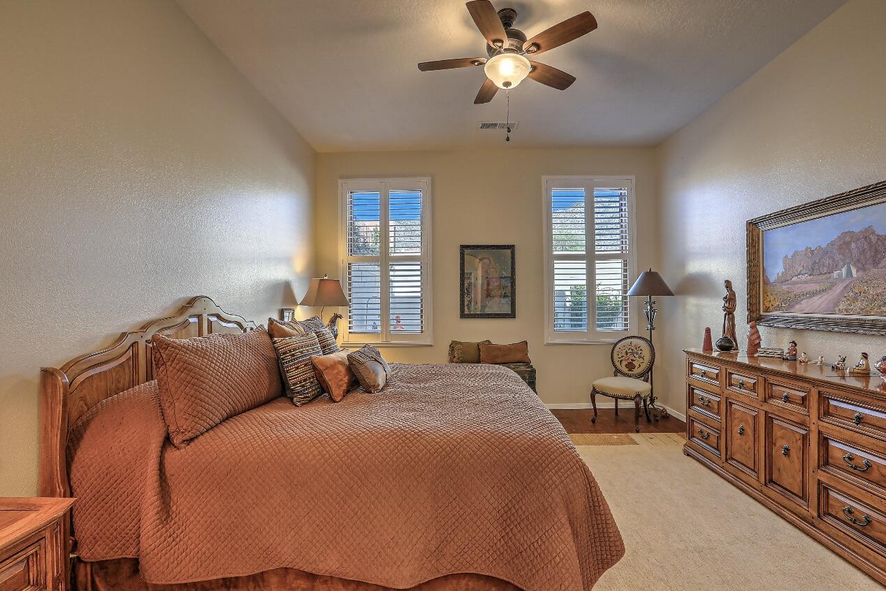 3748 Ridge Pointe Loop NE