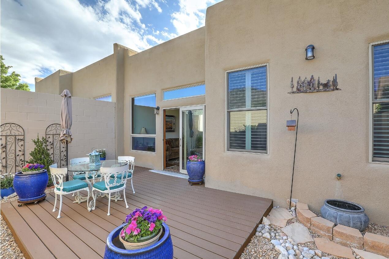 3748 Ridge Pointe Loop NE