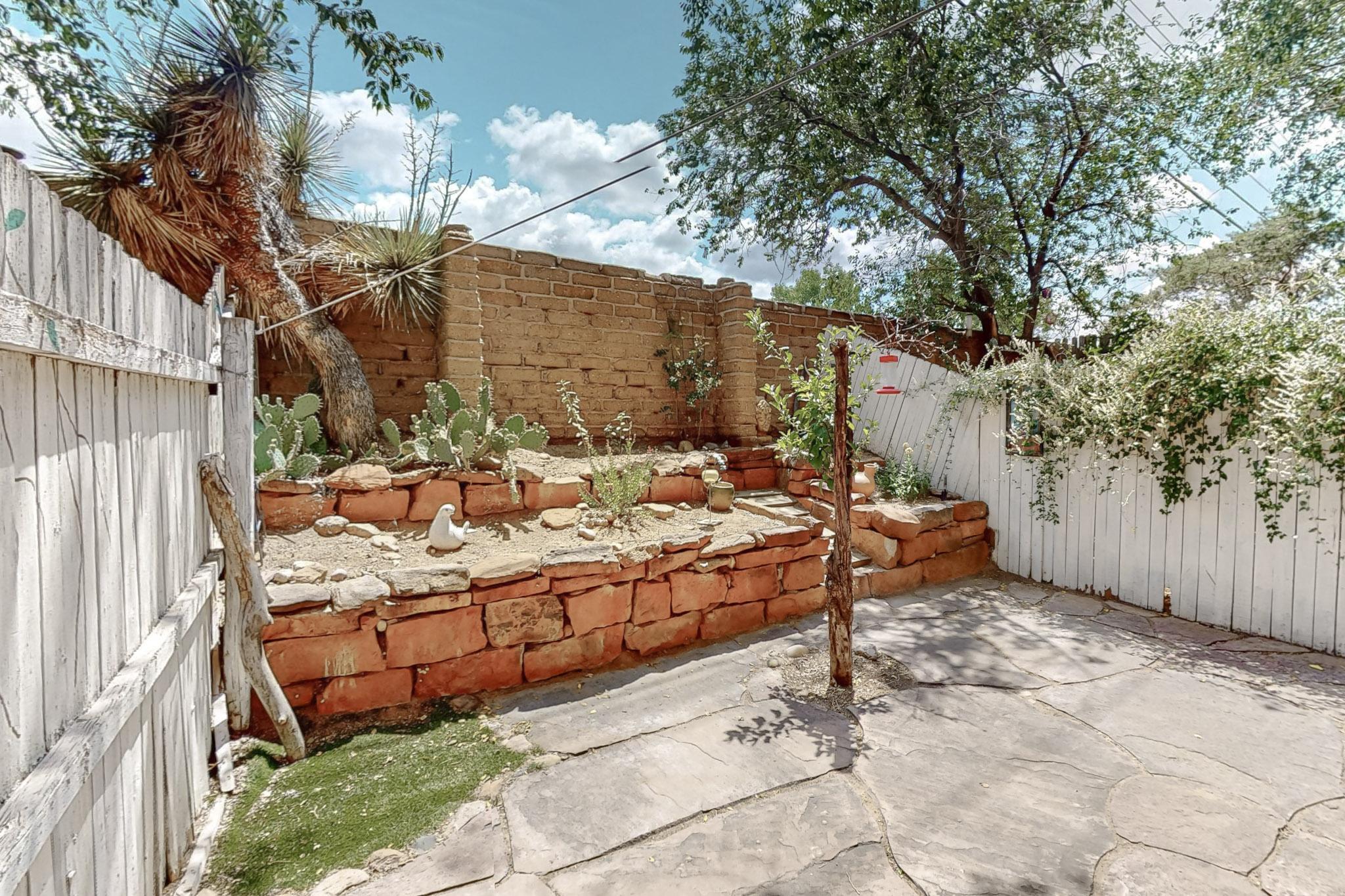 1605 Calle De Oriente Norte
