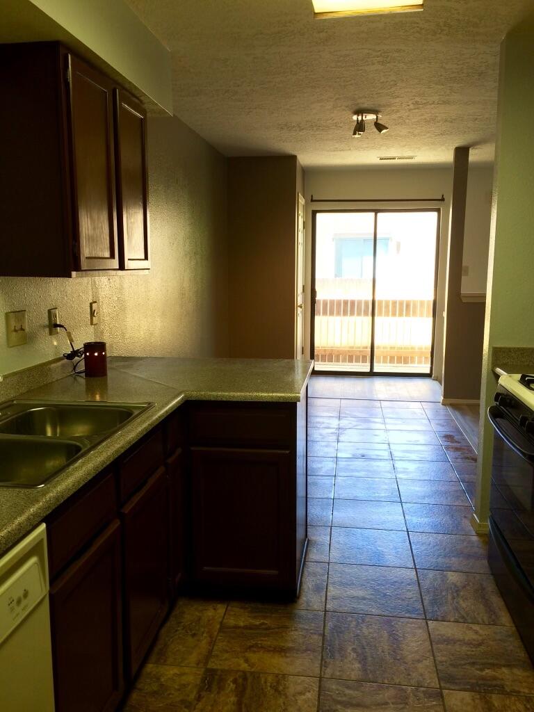 5801 Lowell Street NE 18d