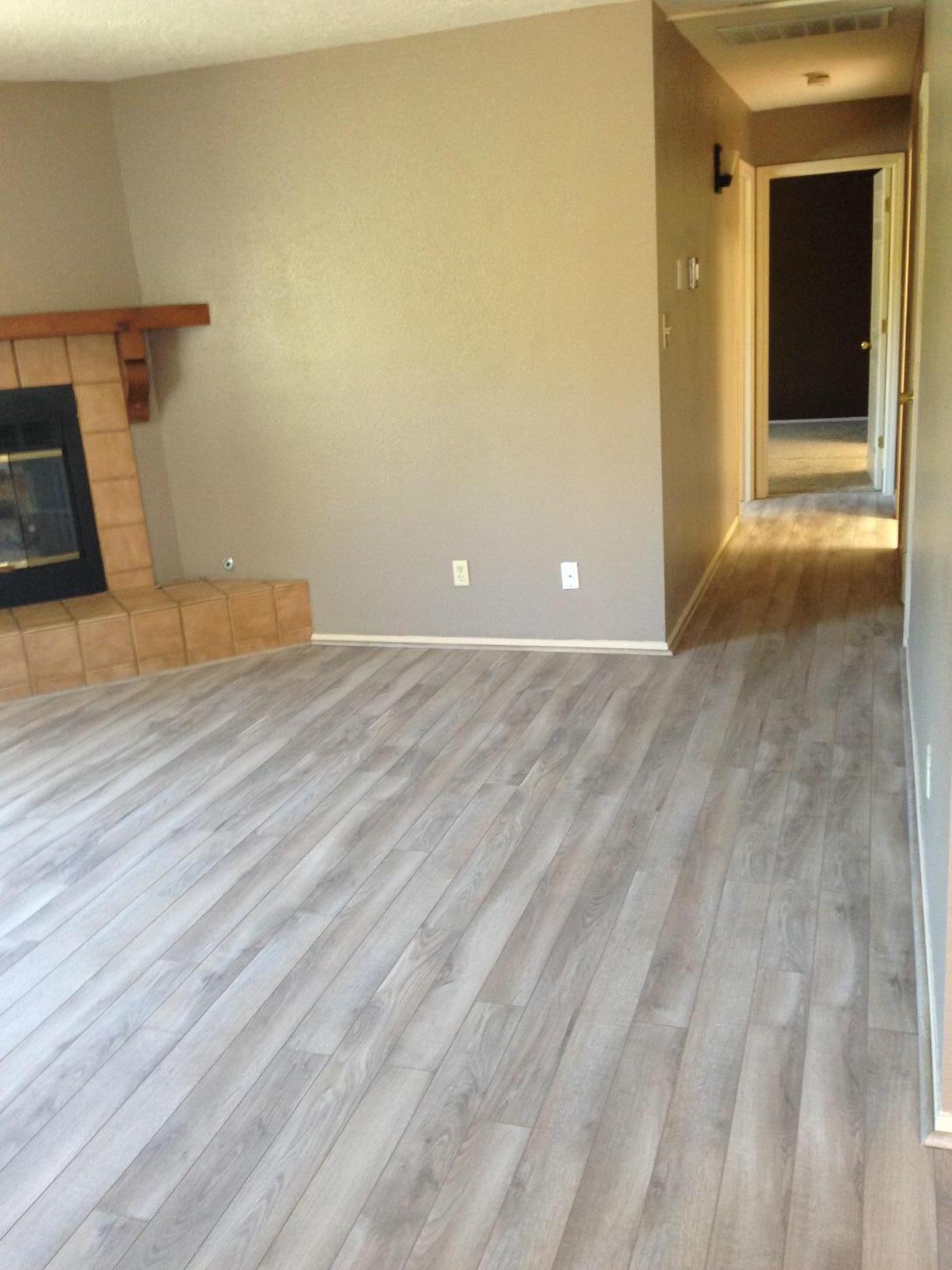 5801 Lowell Street NE 18d