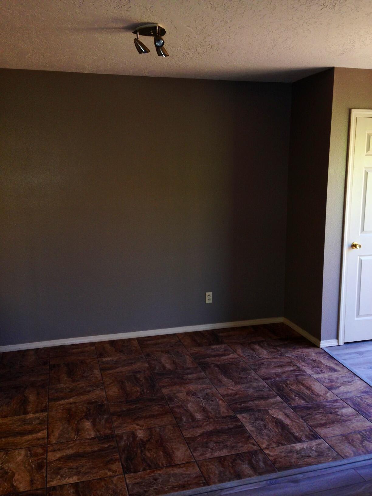 5801 Lowell Street NE 18d