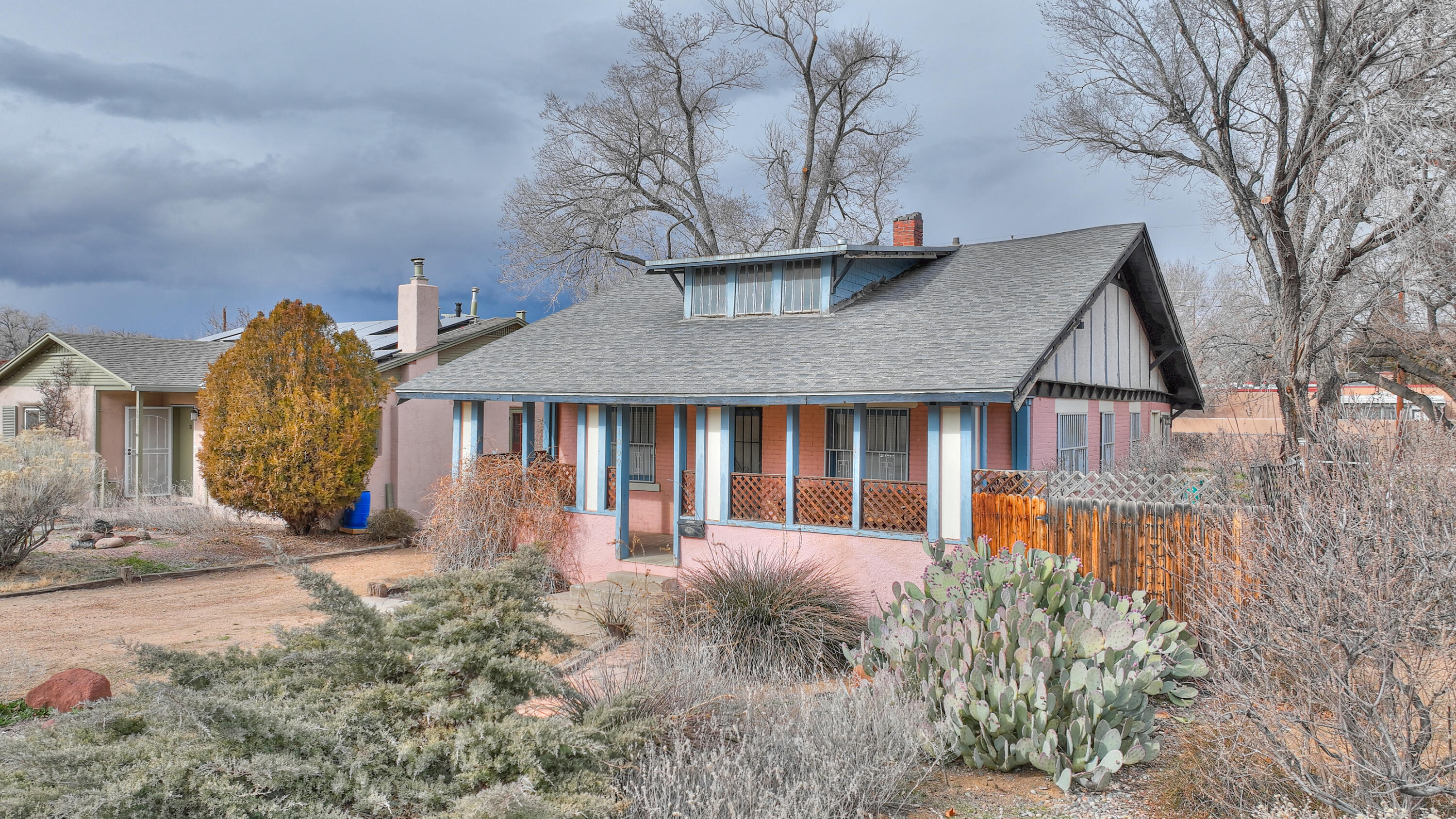 1009 Lead Avenue SW