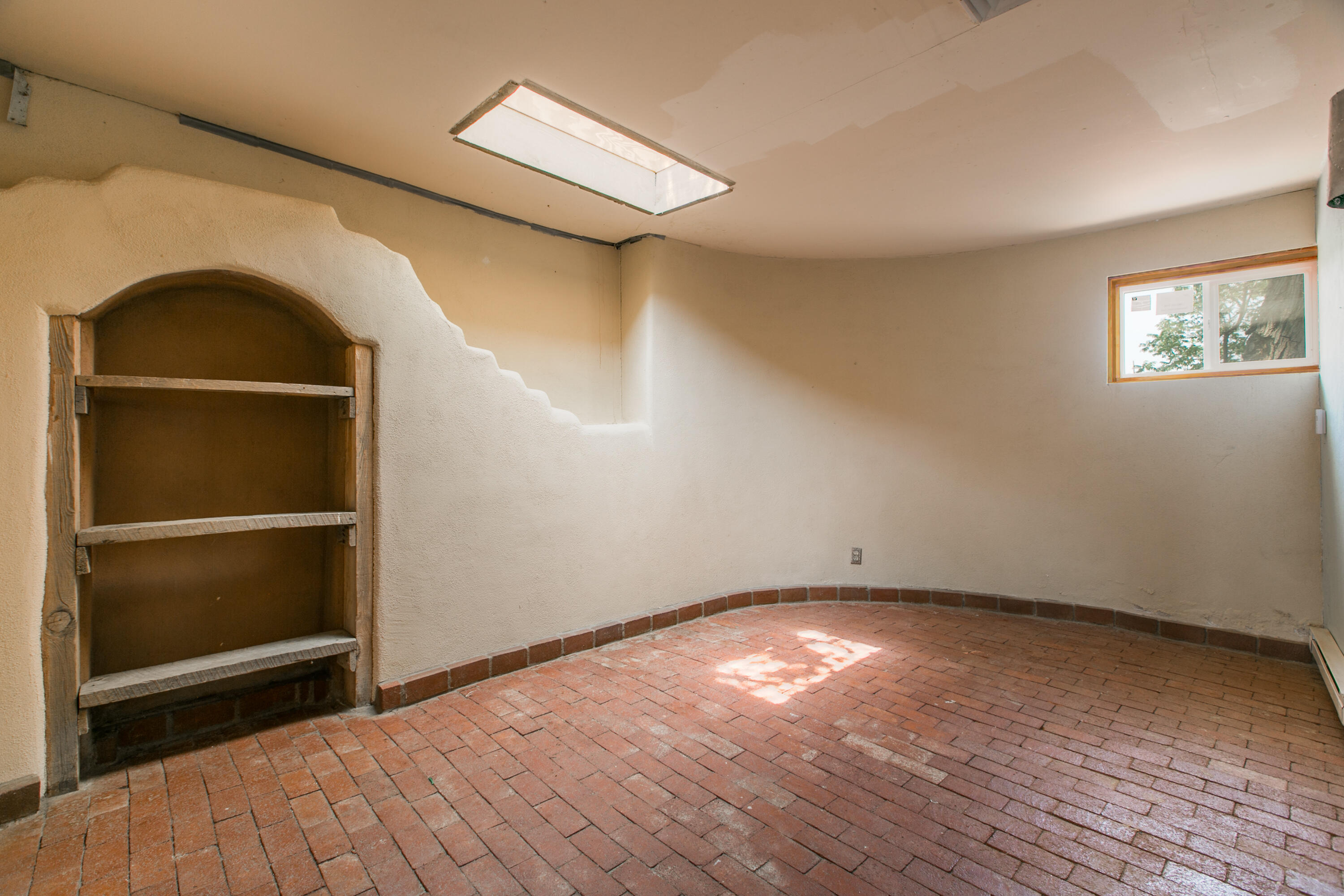 467 Camino Arco Iris