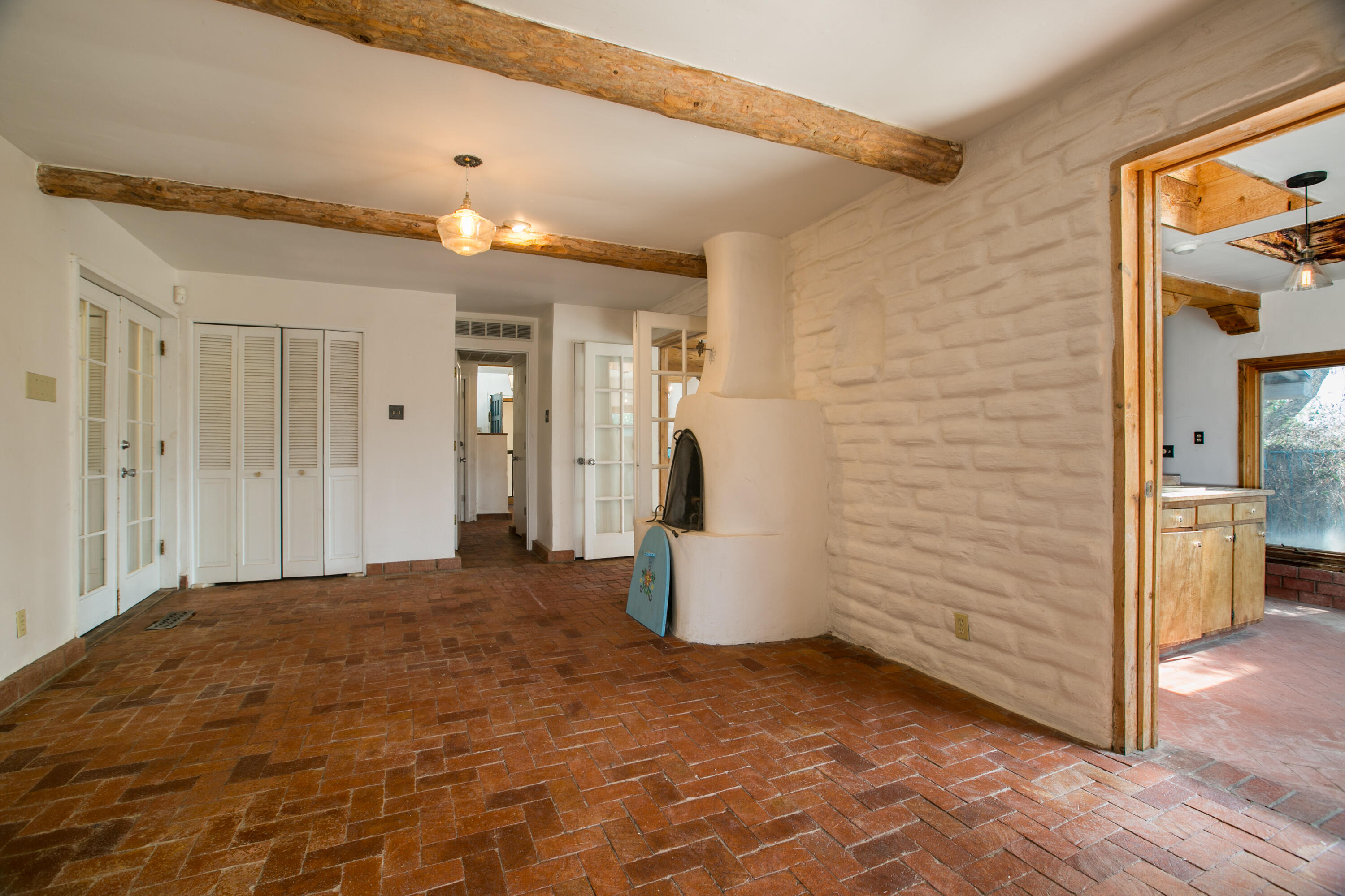 467 Camino Arco Iris