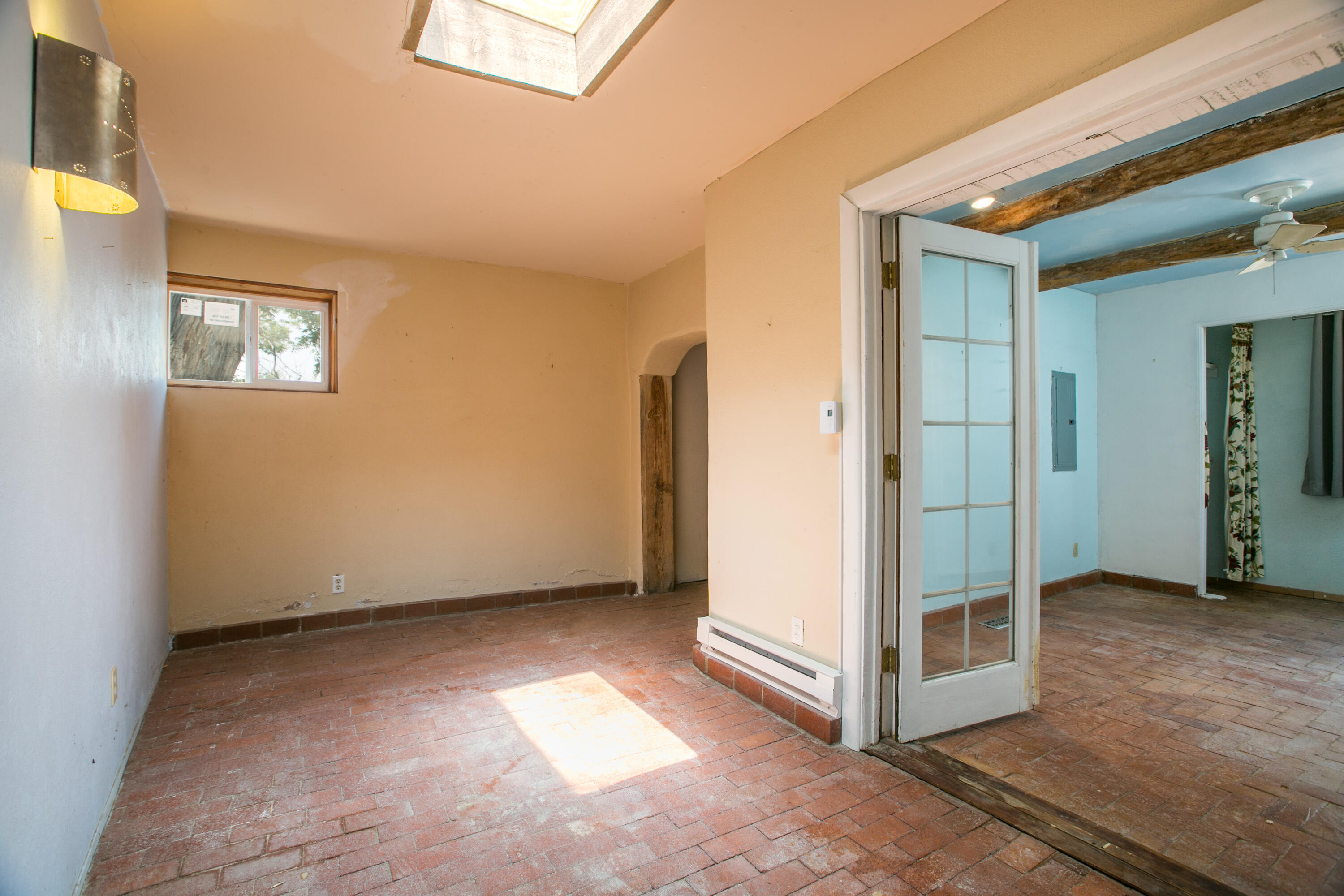 467 Camino Arco Iris