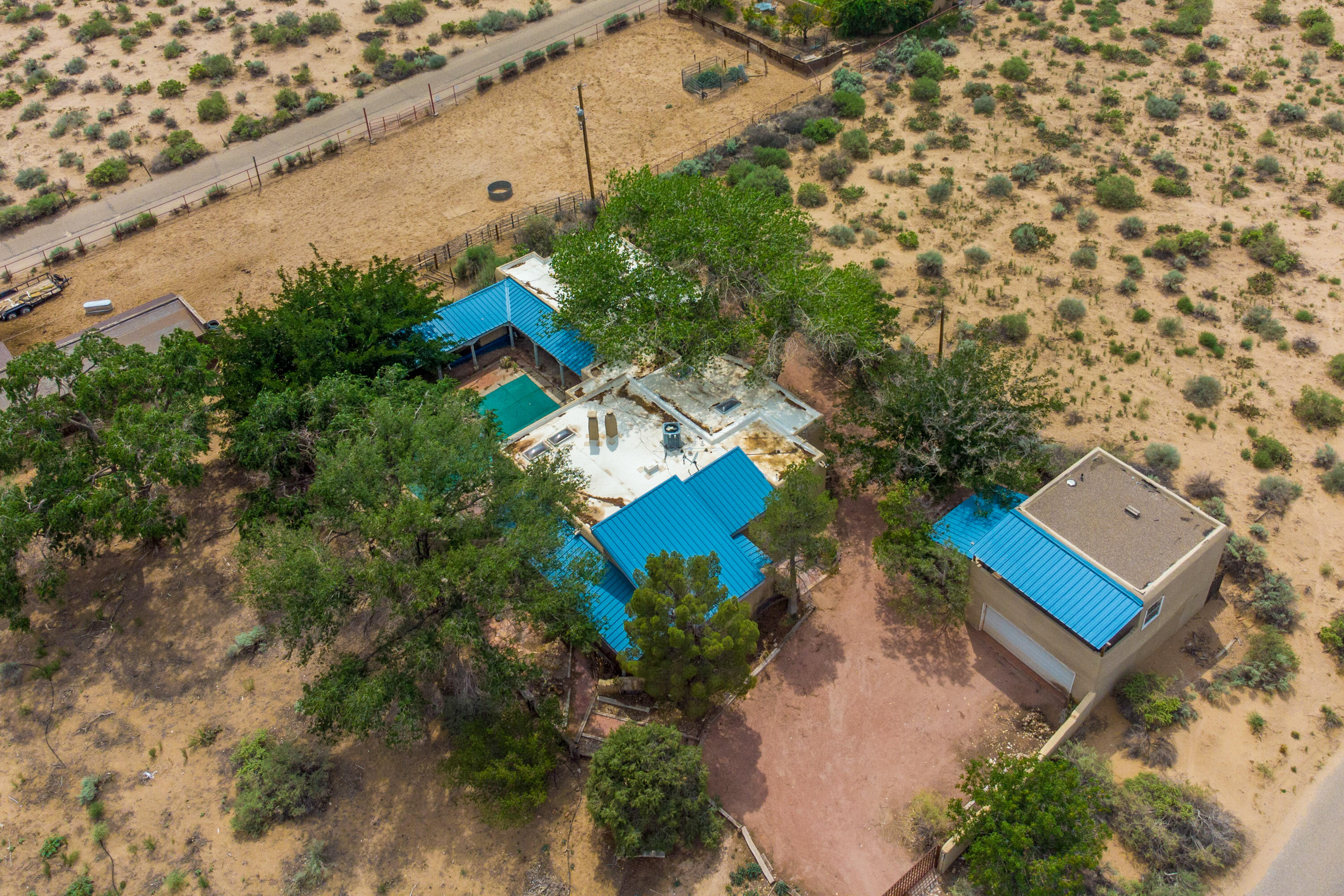 467 Camino Arco Iris