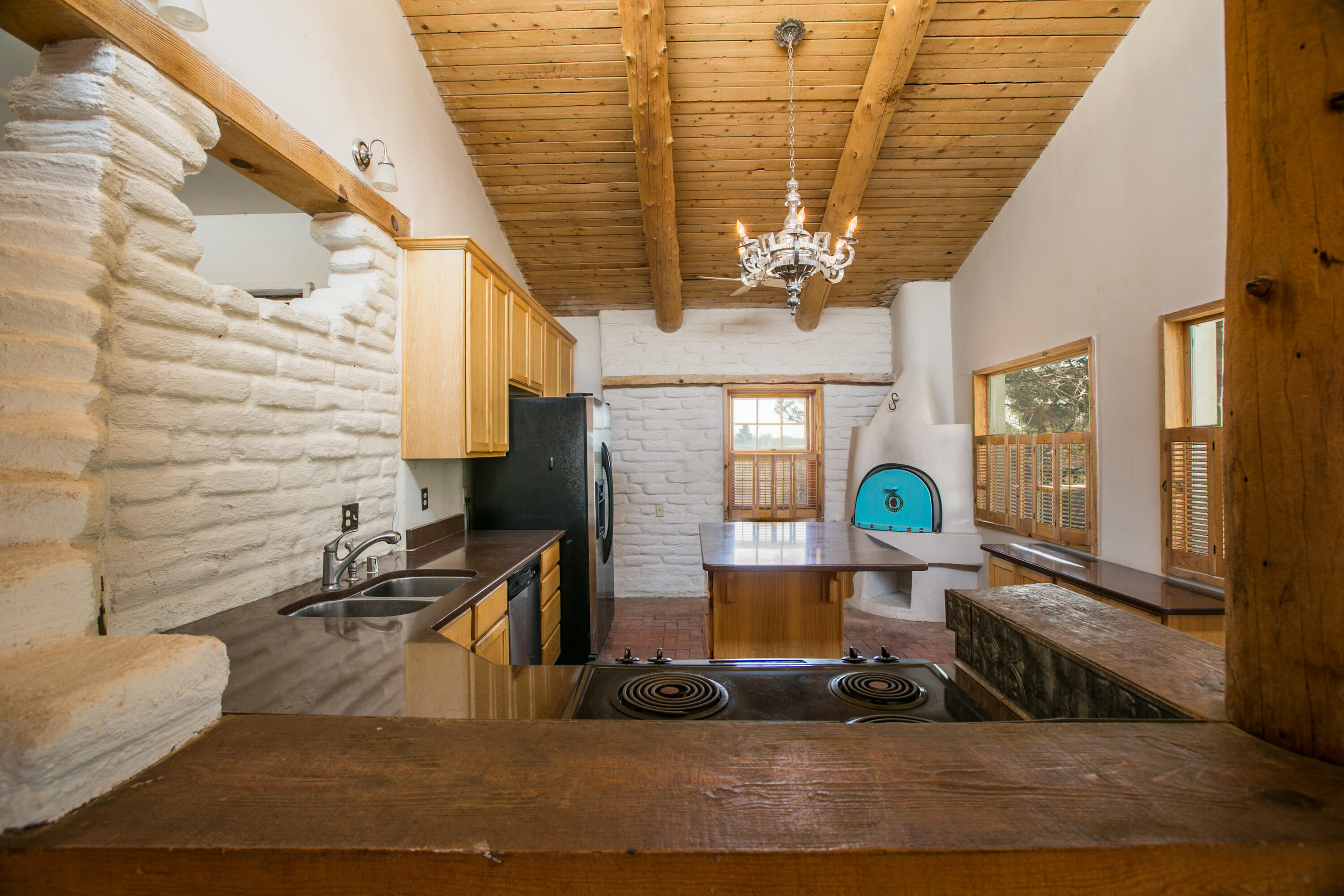 467 Camino Arco Iris