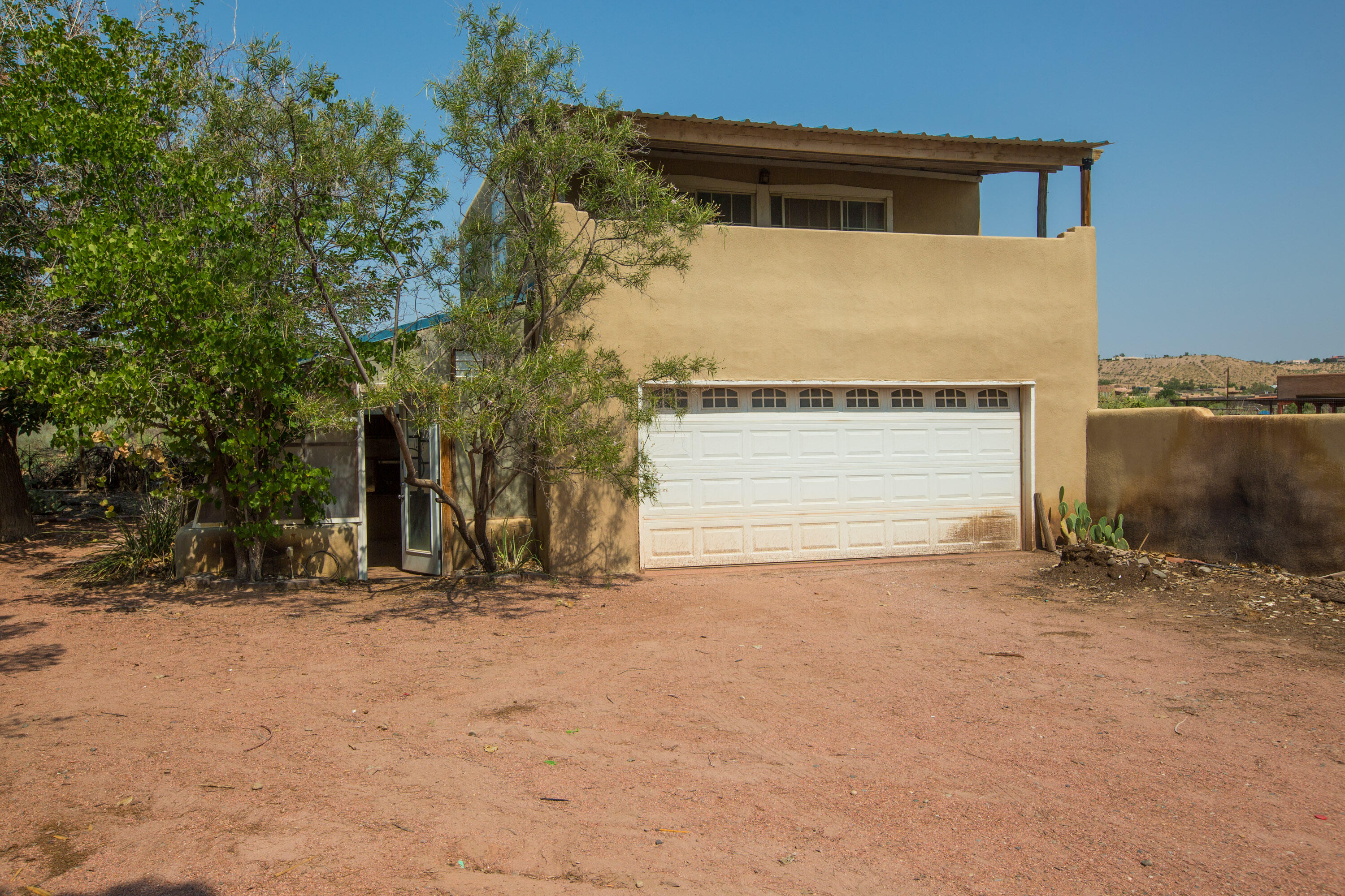 467 Camino Arco Iris