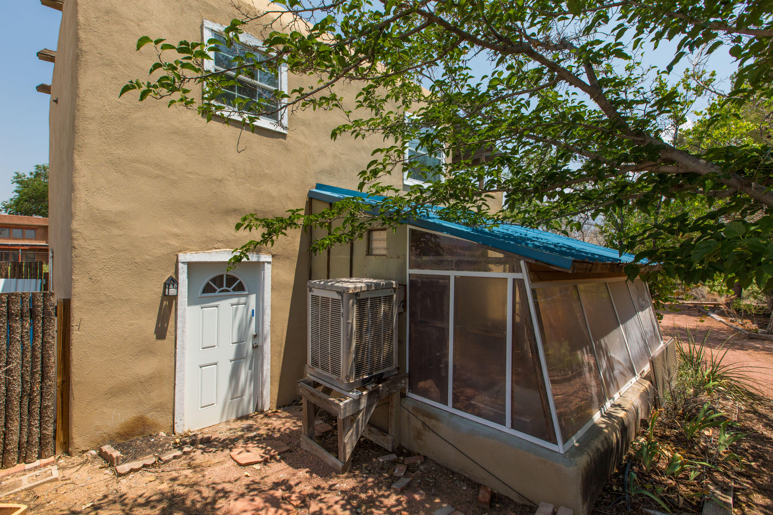 467 Camino Arco Iris