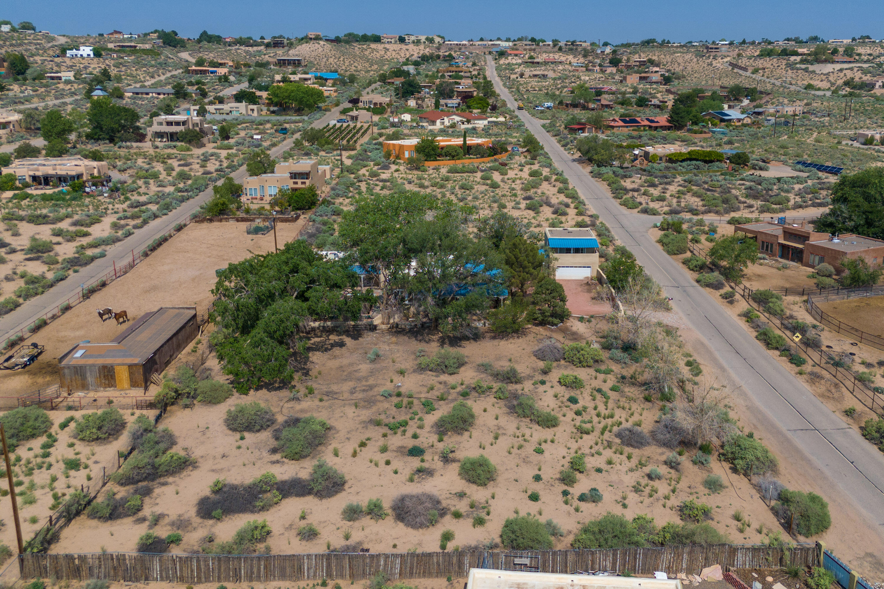 467 Camino Arco Iris