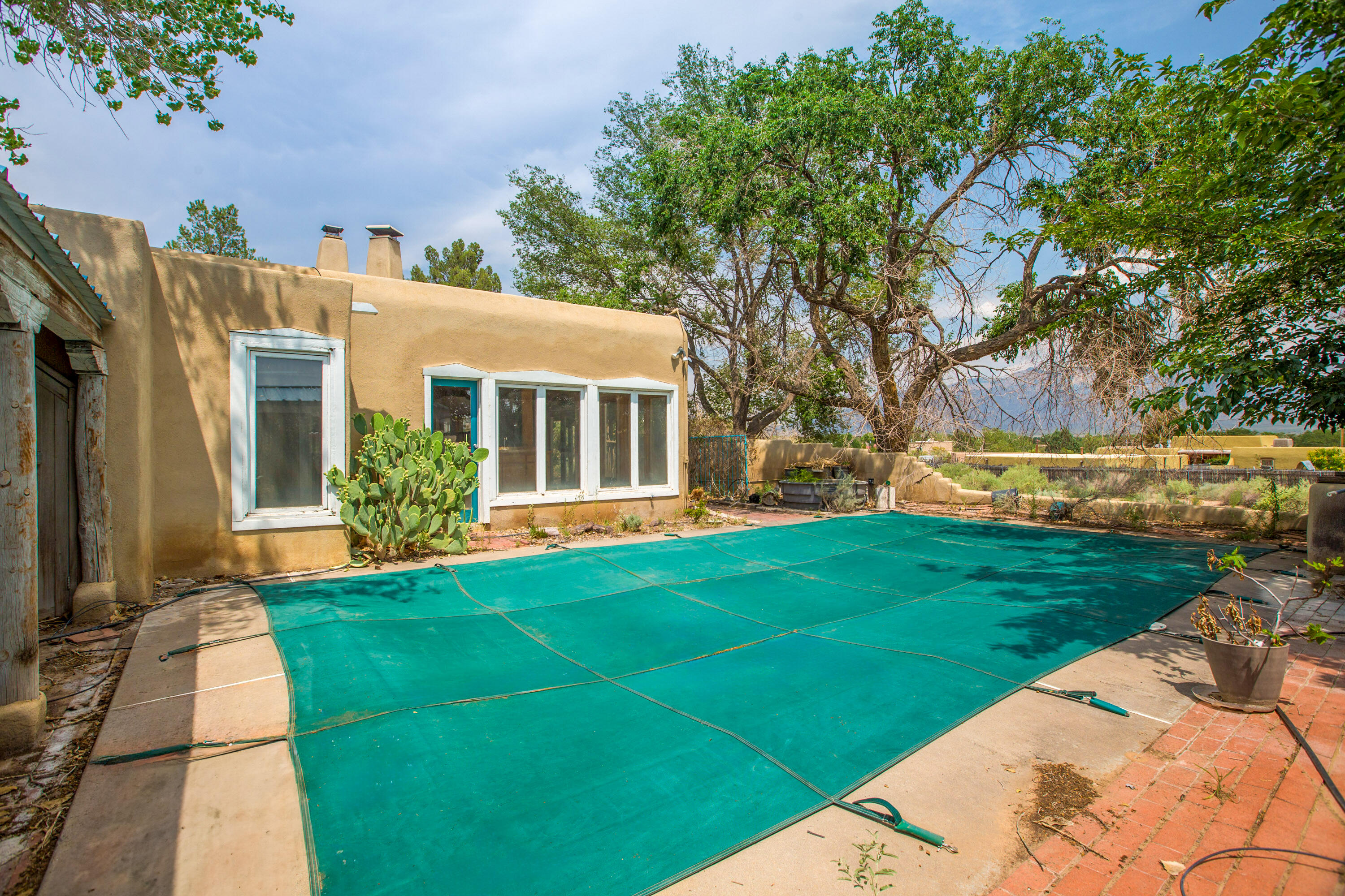 467 Camino Arco Iris