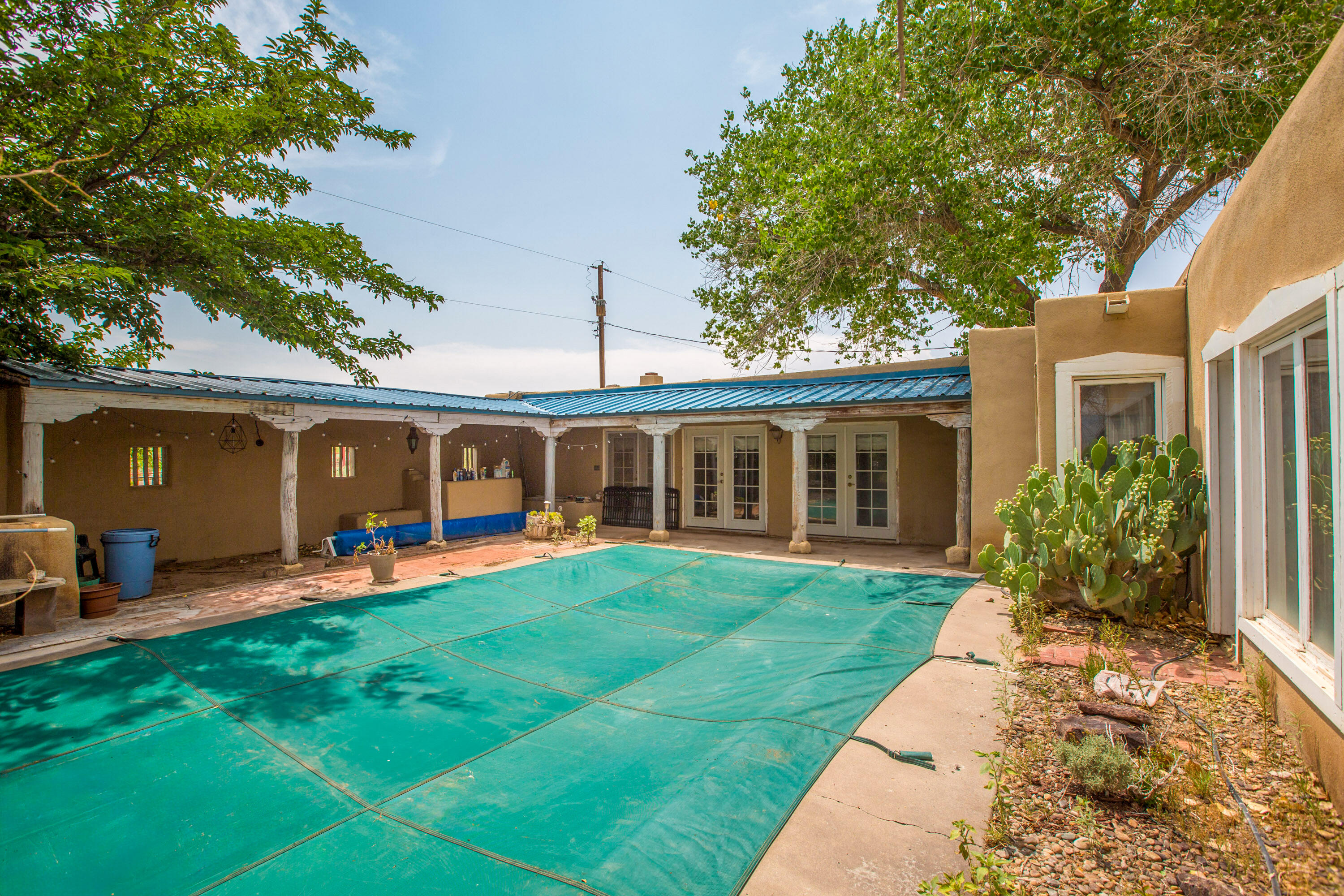 467 Camino Arco Iris