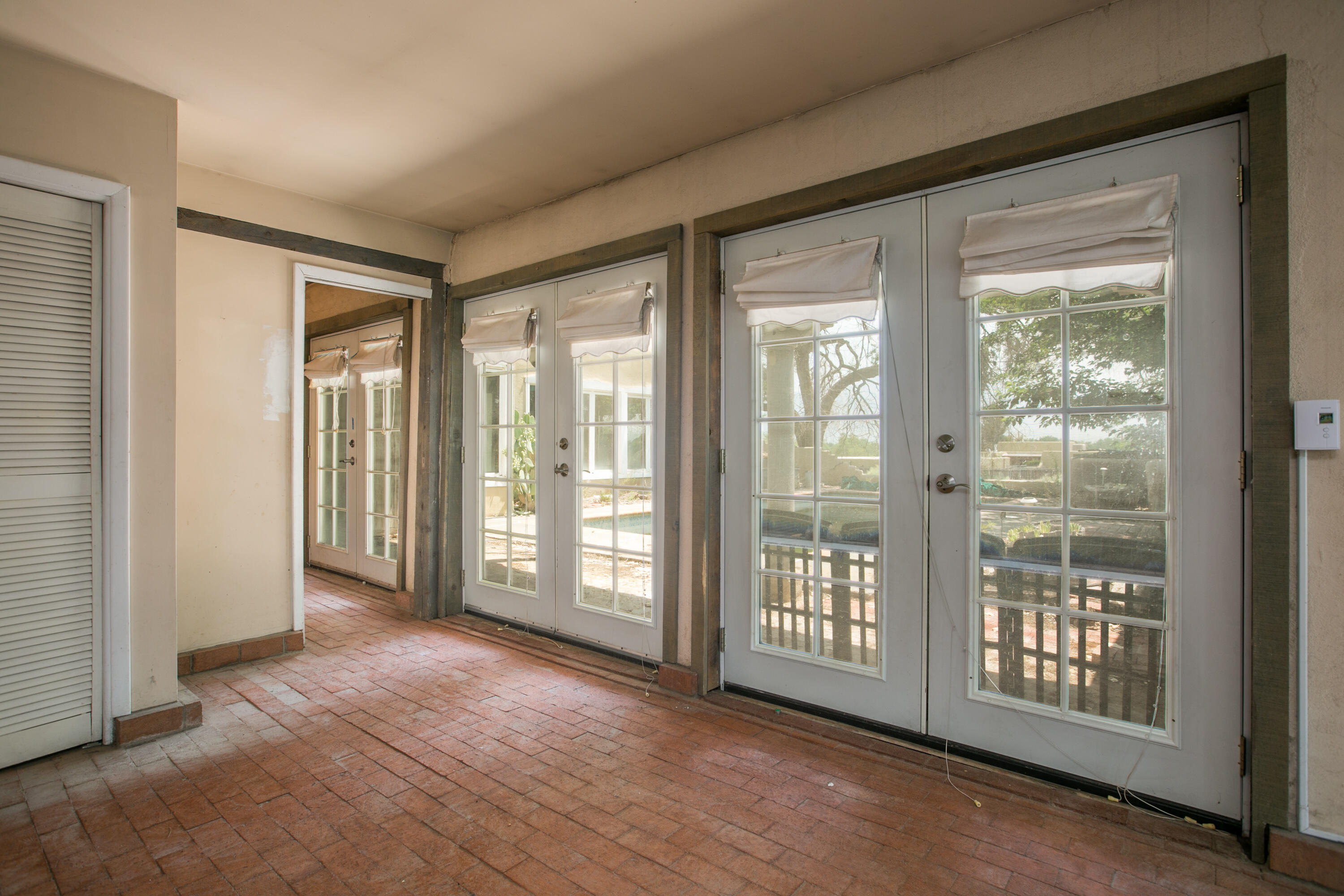 467 Camino Arco Iris