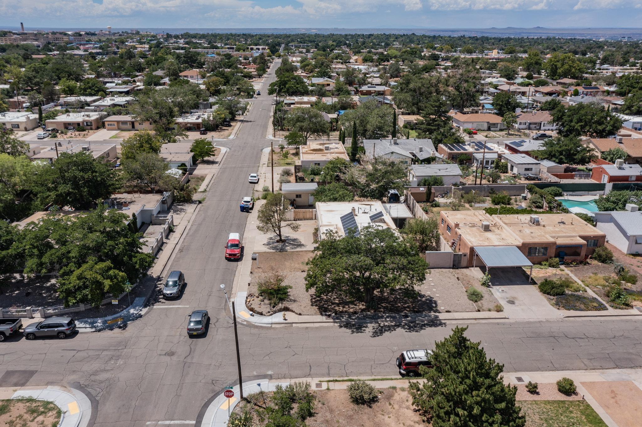 933 Indiana Street SE