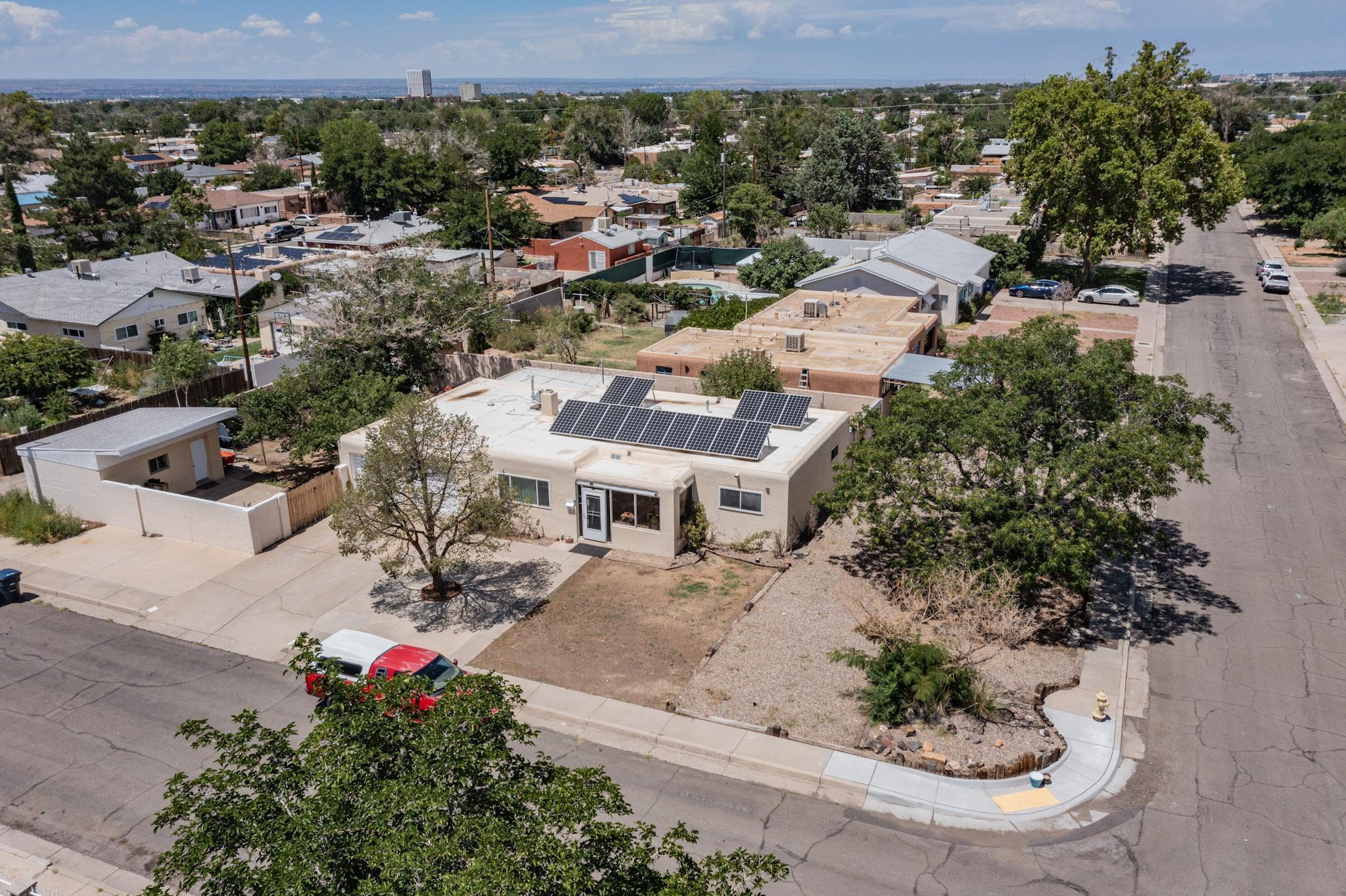 933 Indiana Street SE