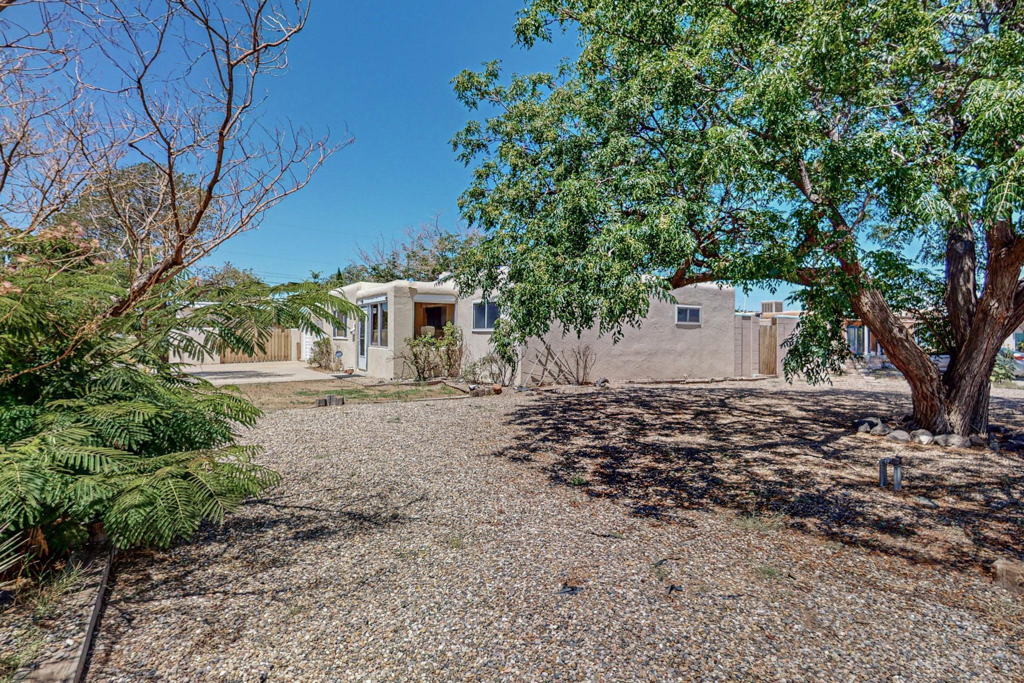 933 Indiana Street SE